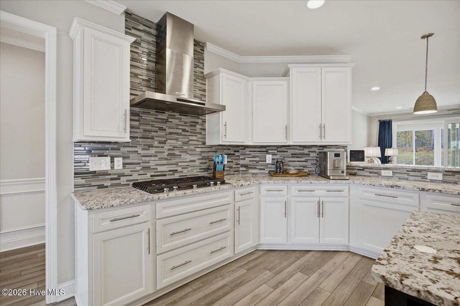 100564841 | Photo 12