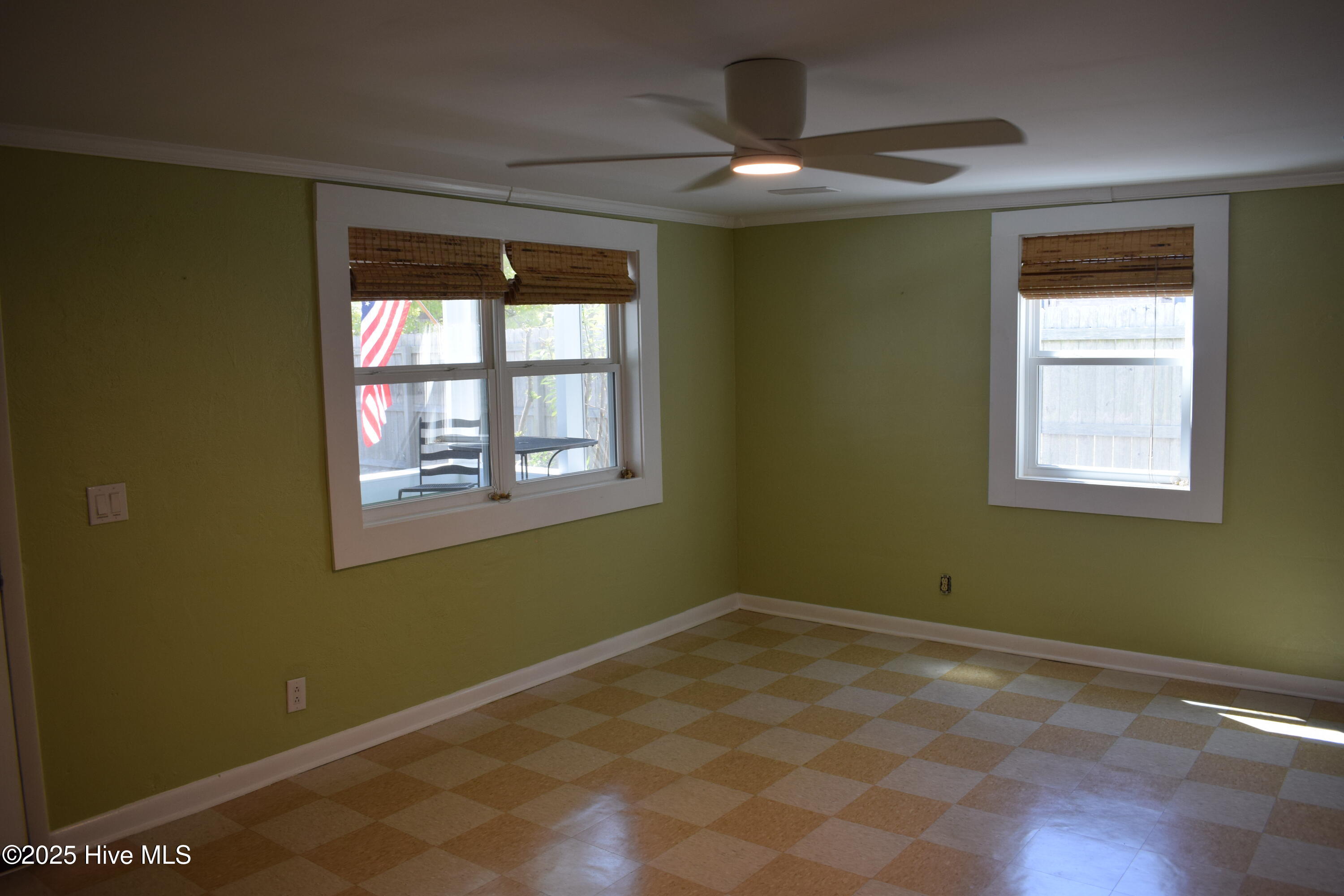 100500447 | Photo 18