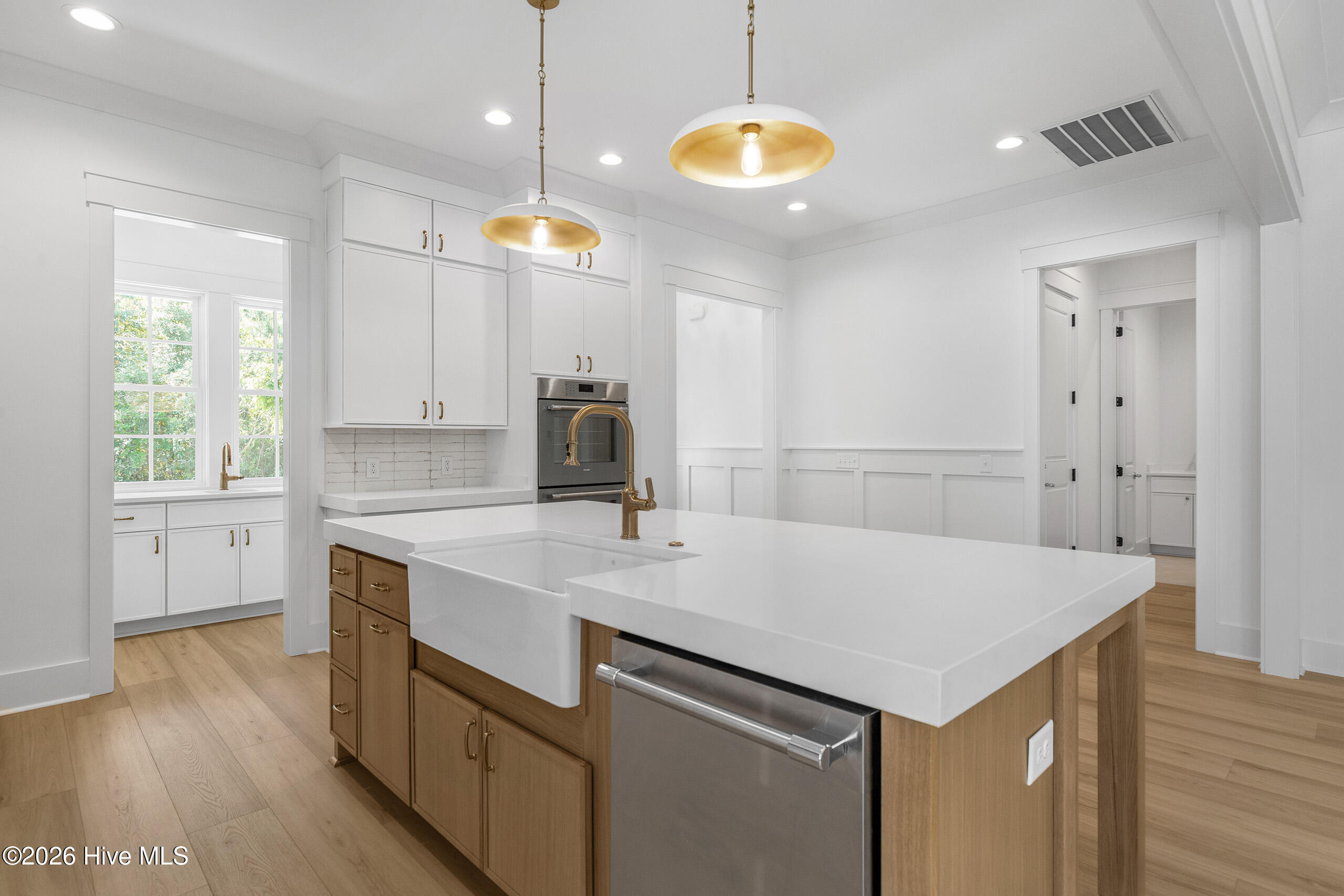 100519914 | Photo 25