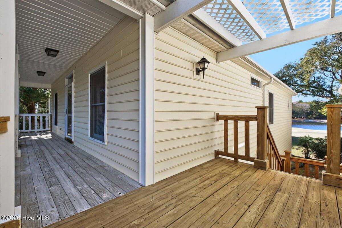 100551155 | Photo 64