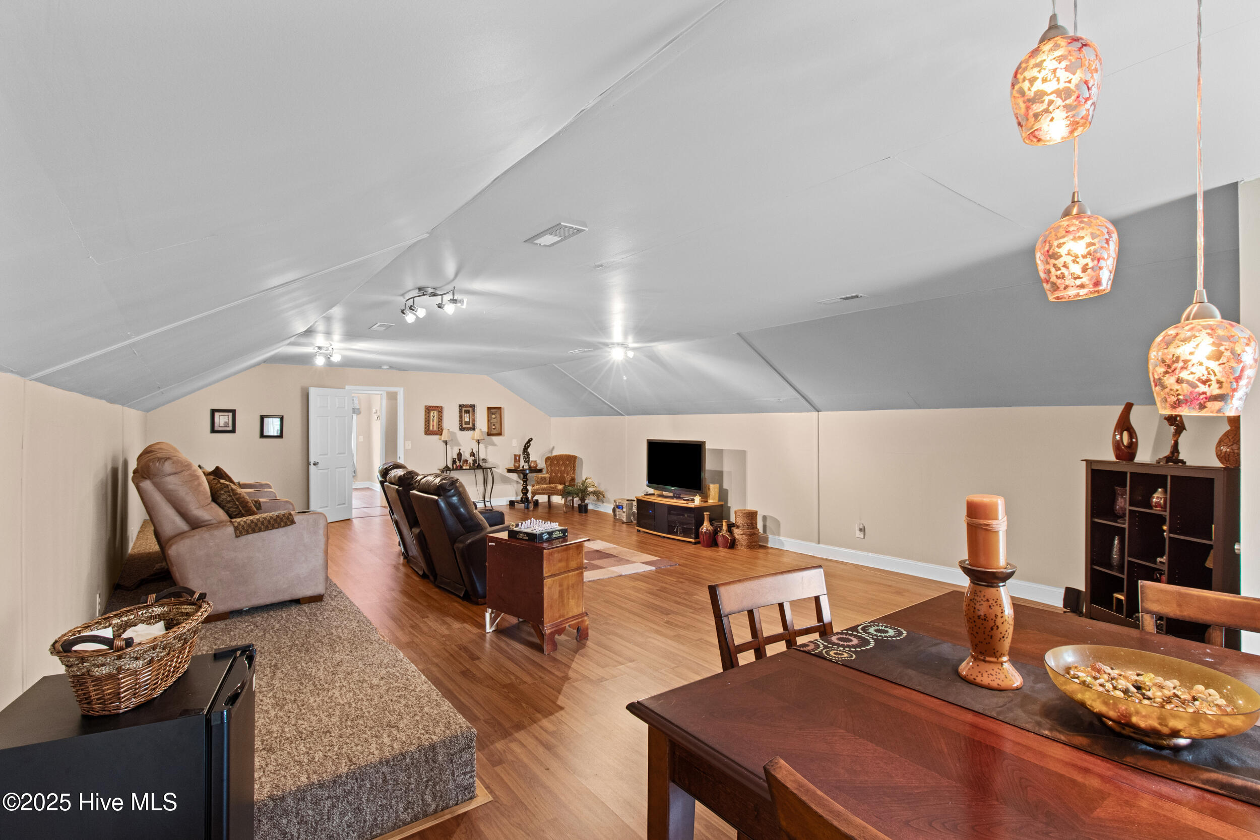 100505236 | Photo 45