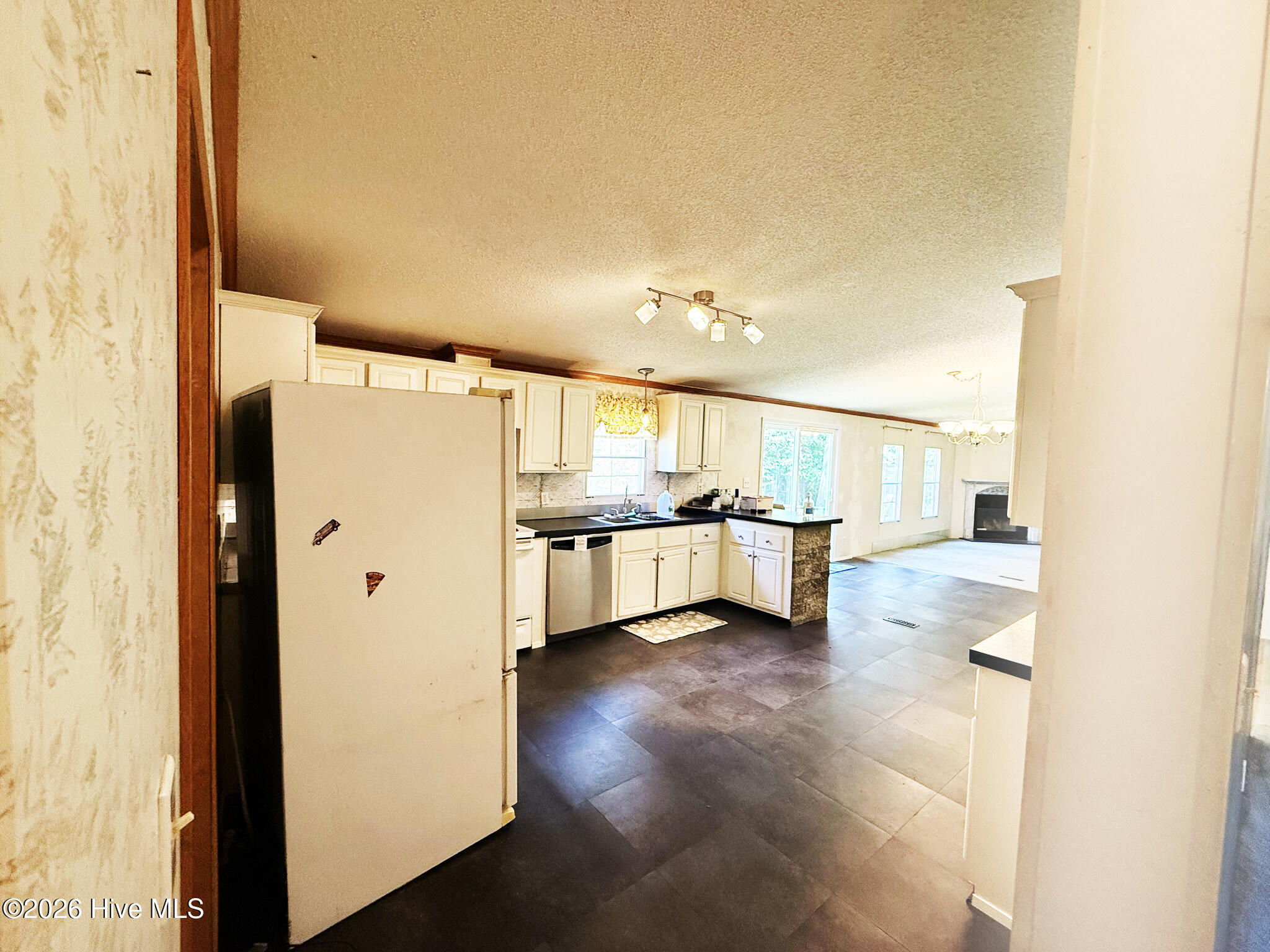 1001 Patch Drive,Newport