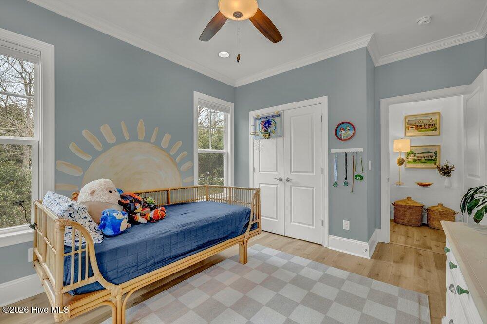 100555857 | Photo 26