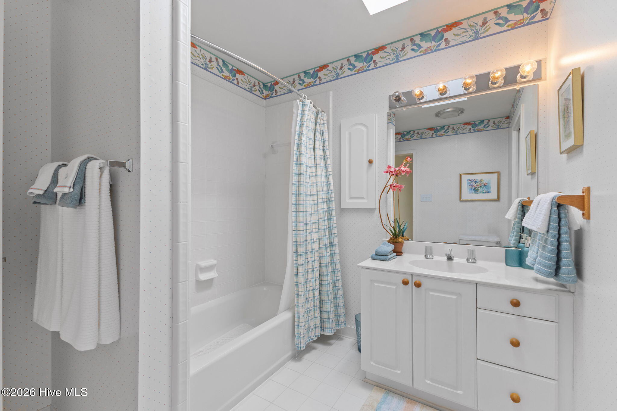 100564648 | Photo 45