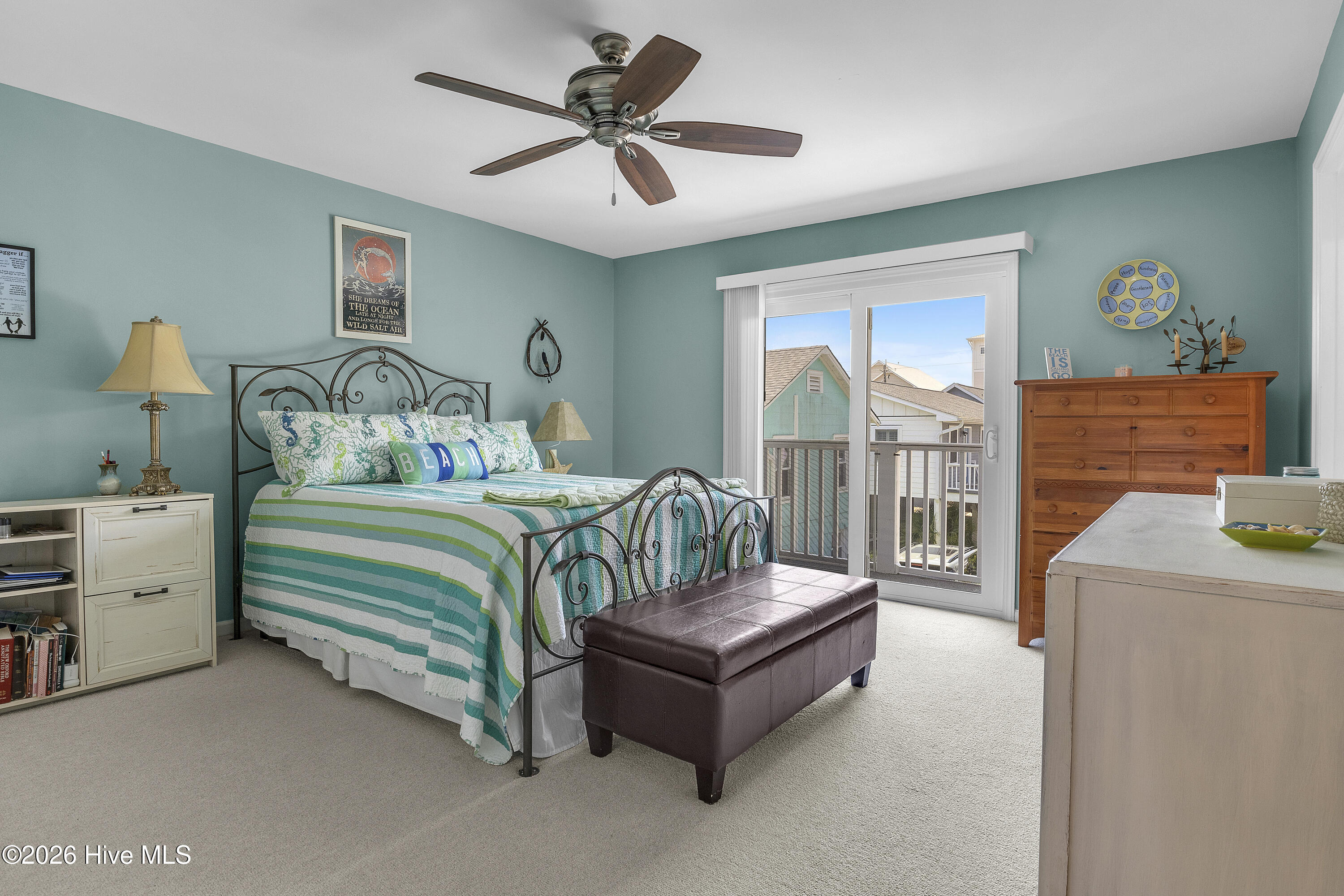 100569853 | Photo 17