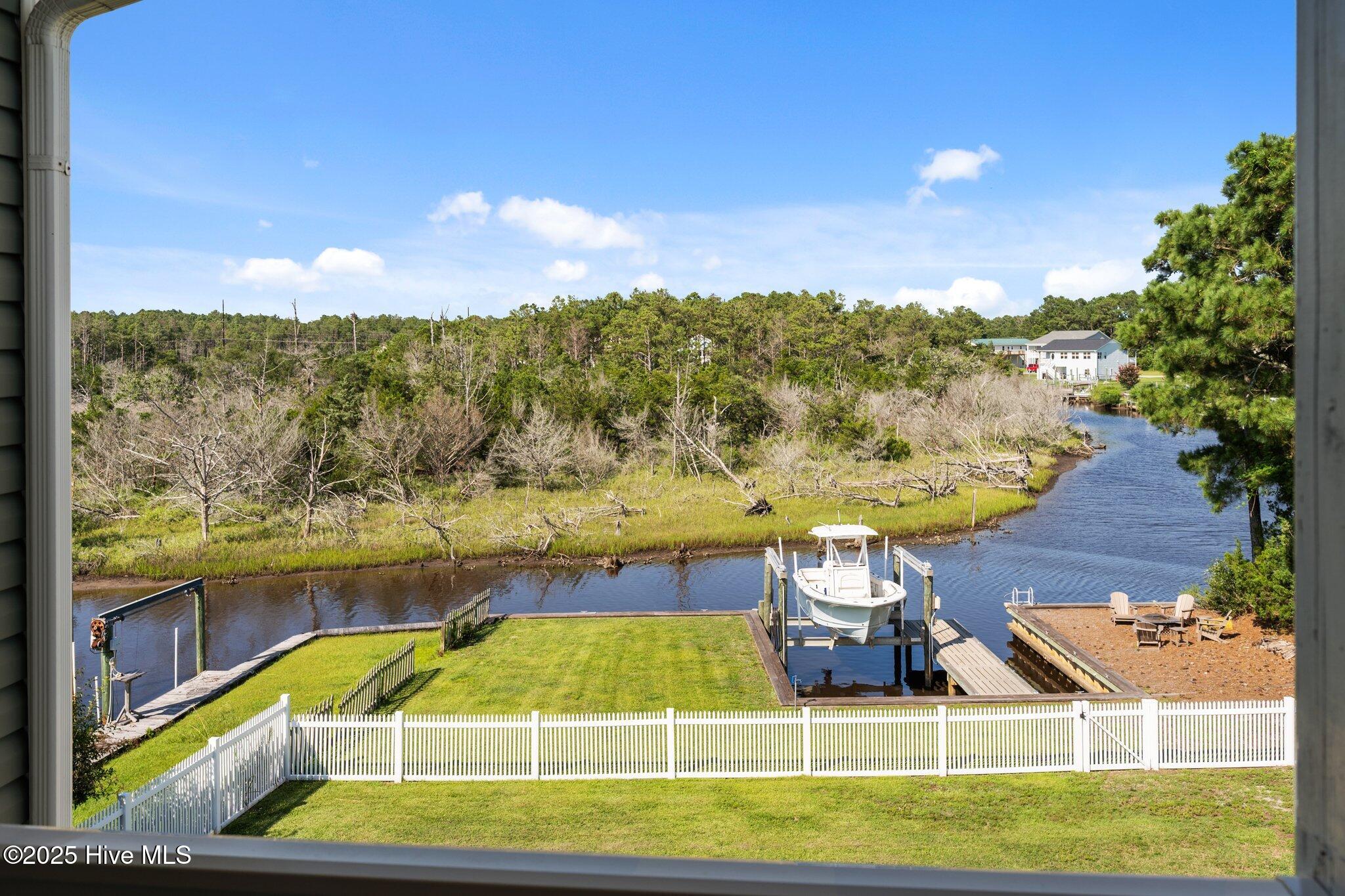 100517402 | Photo 59