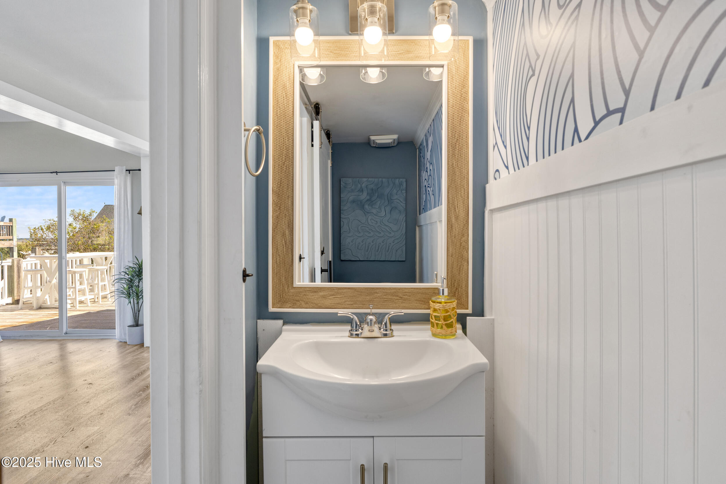 100532541 | Photo 40