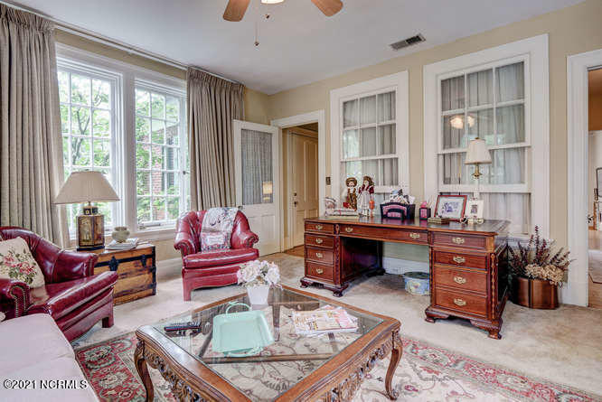 100316615 | Photo 42