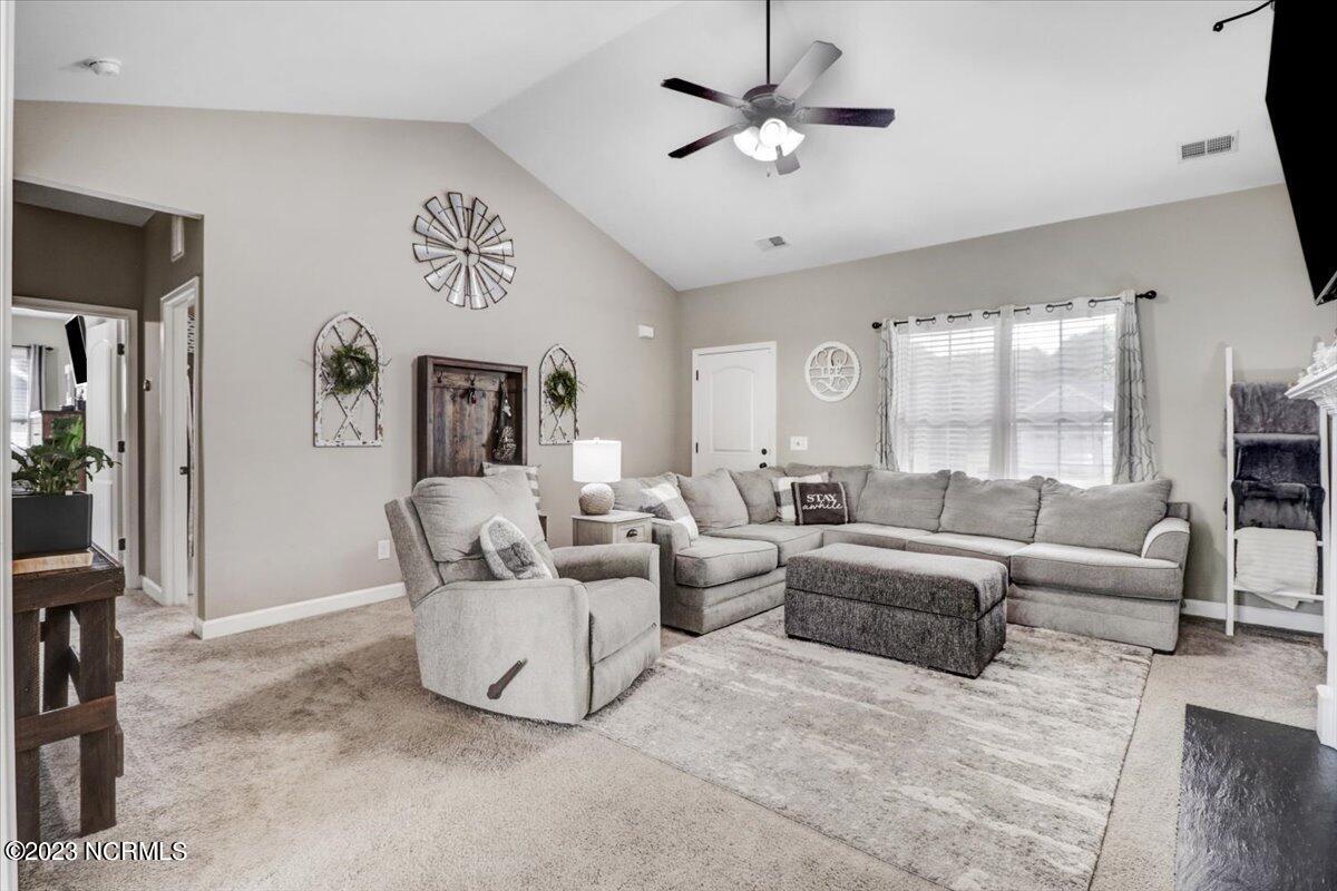 21-113 Rolling Knoll Ct-21