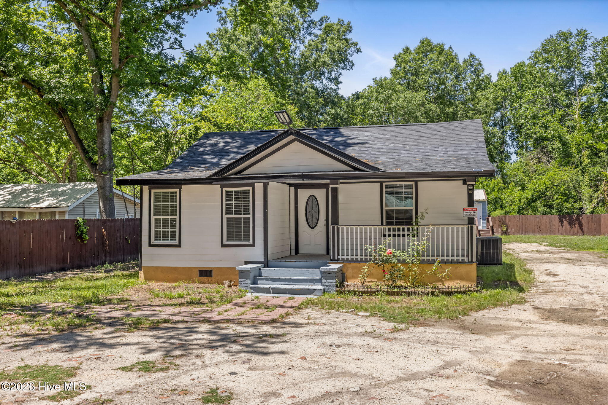 1-web-or-mls-1917 Haynie Drive-47