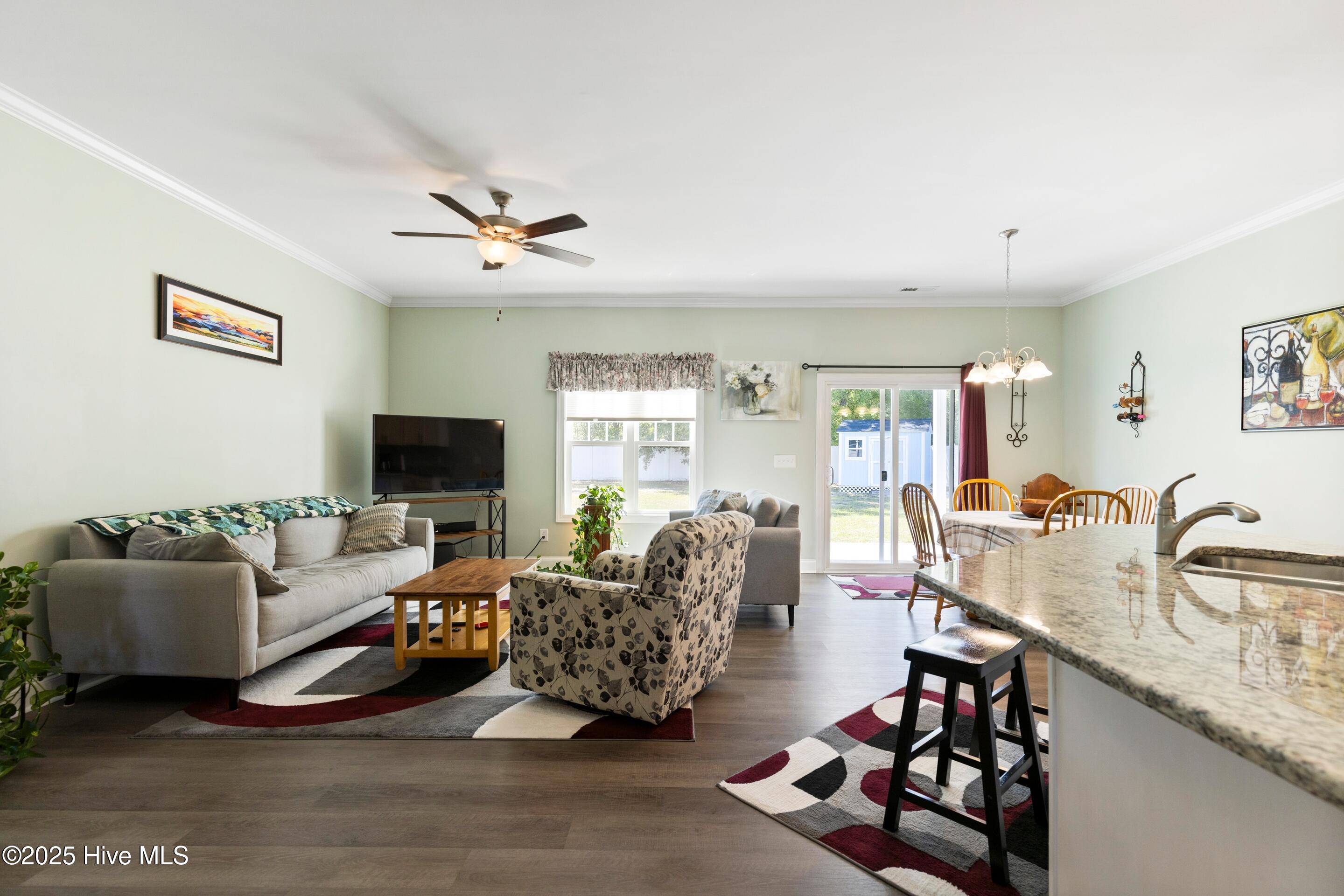 100529568 | Photo 17