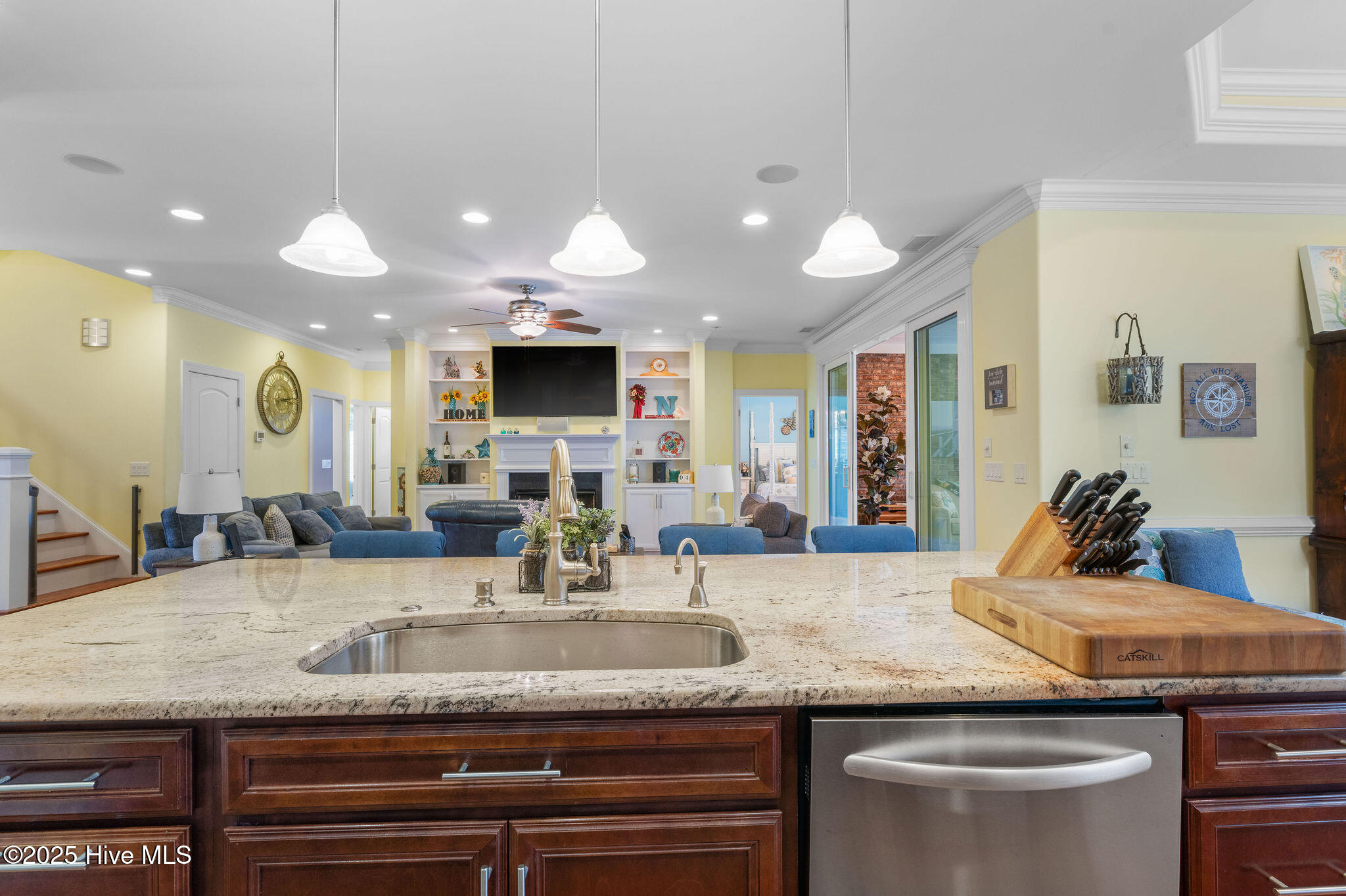 100524578 | Photo 24