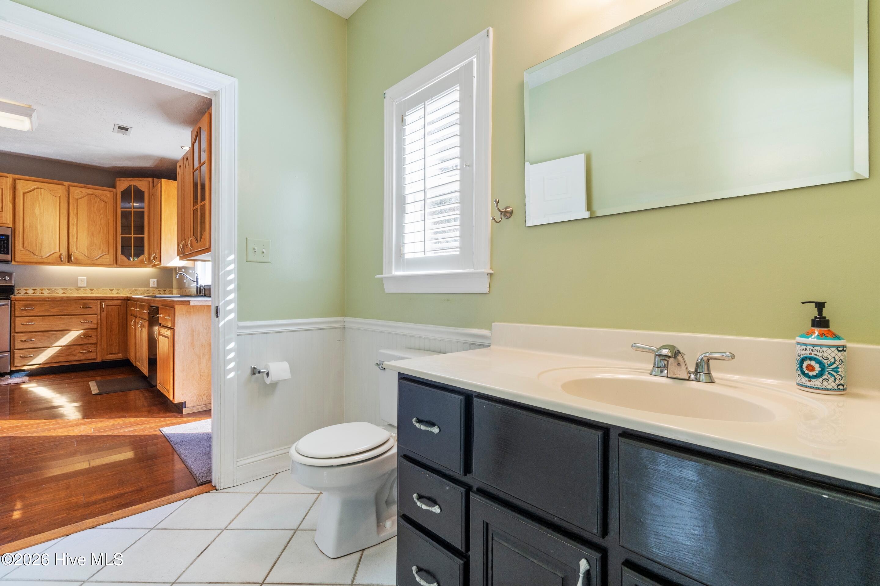 100550661 | Photo 28