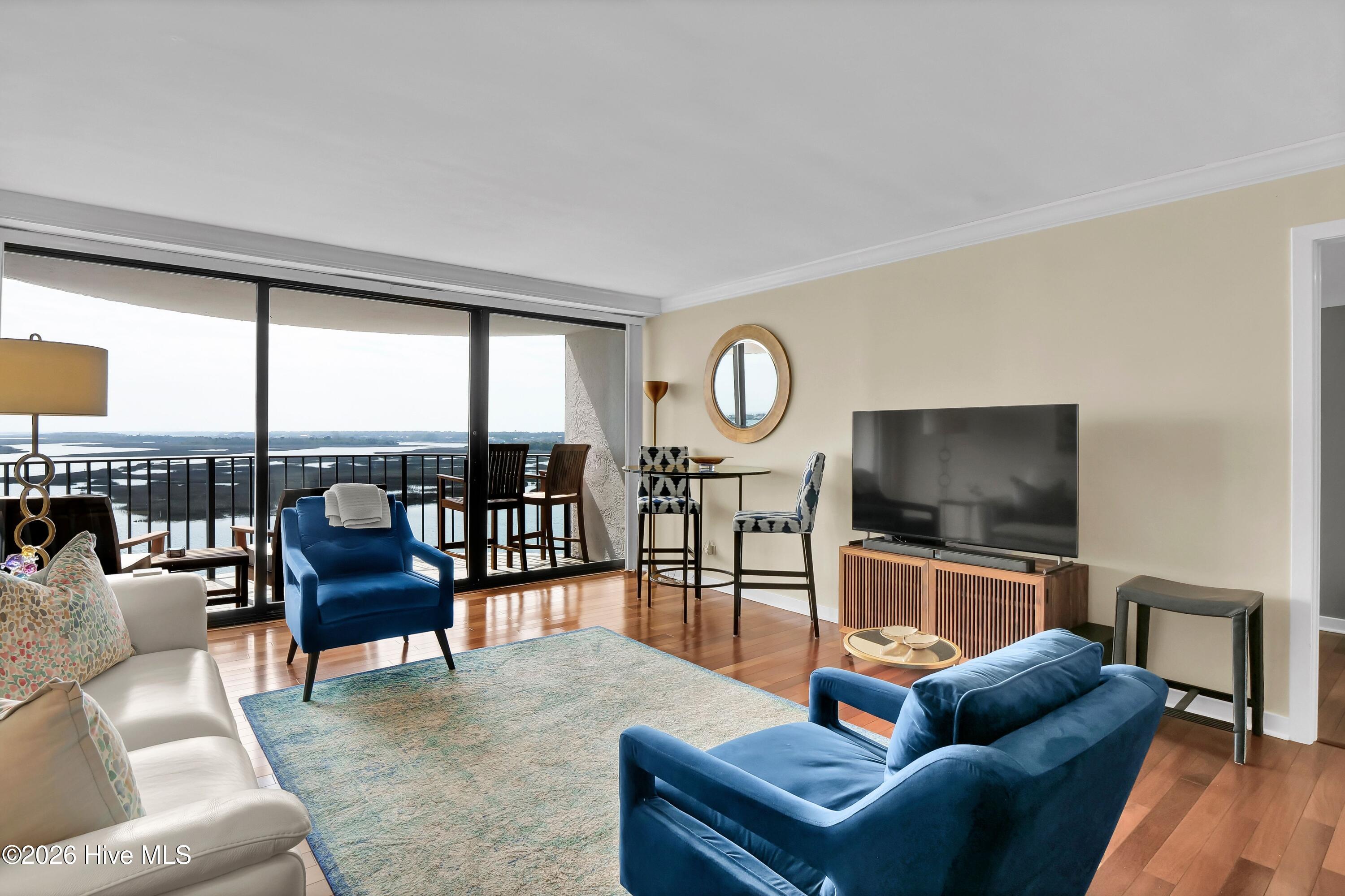 100559794 | Photo 15