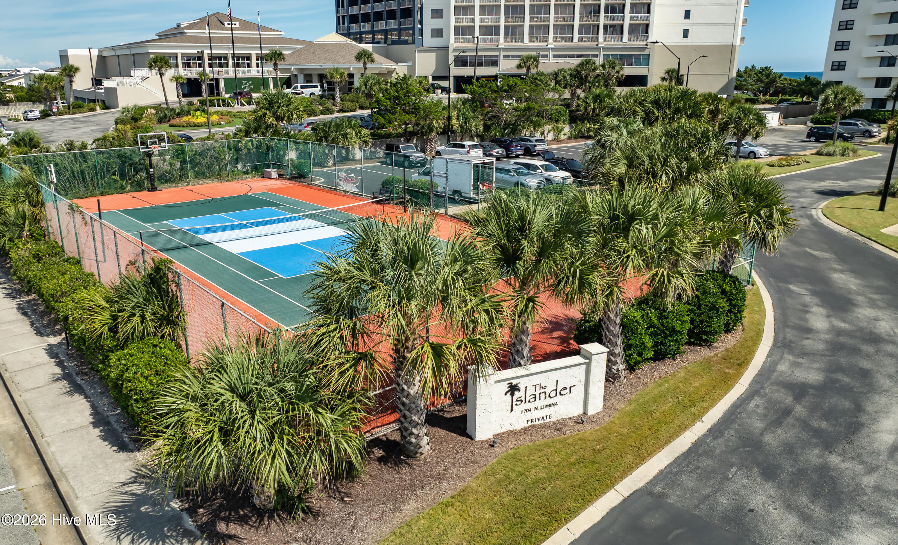 100566408 | Photo 21