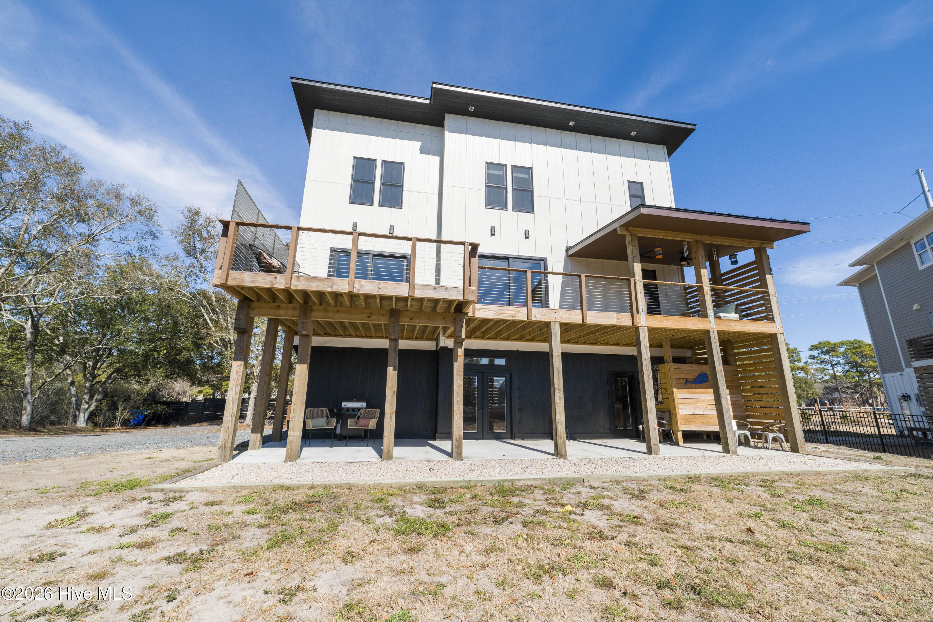 100554850 | Photo 24