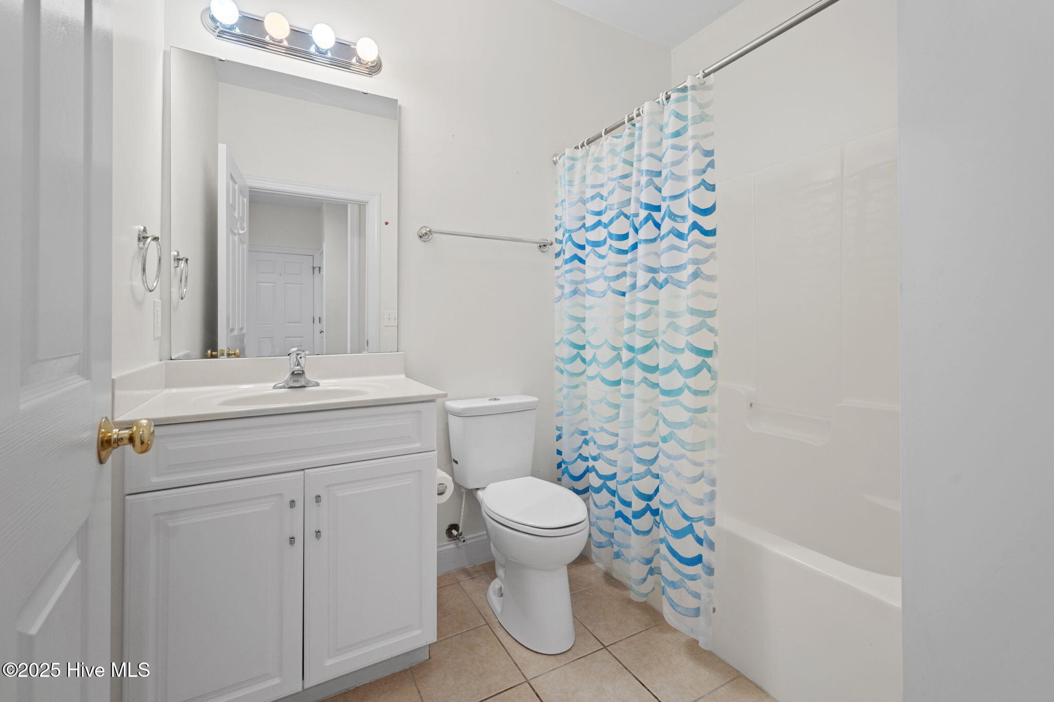 100535127 | Photo 26