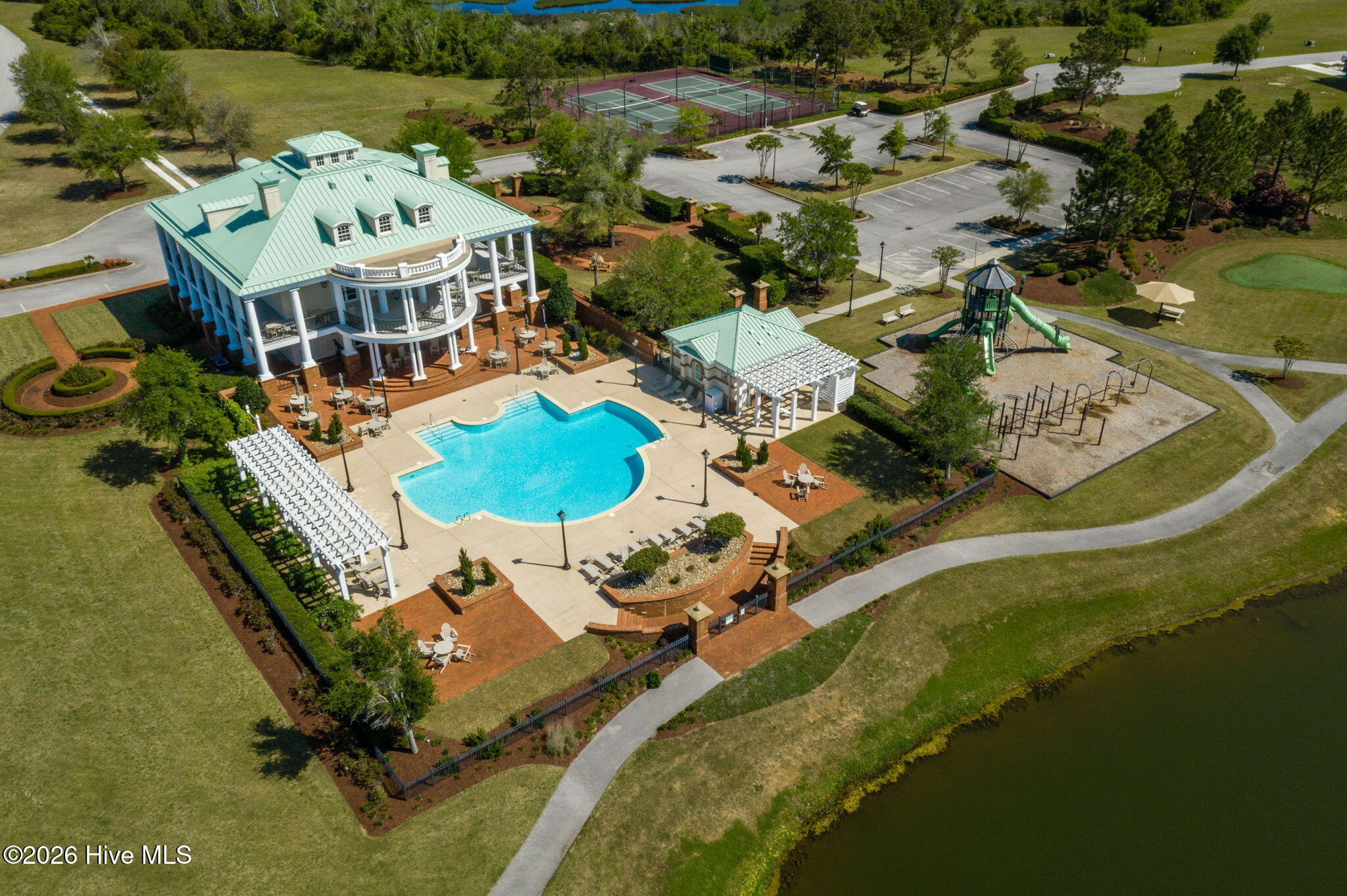 647 Cannonsgate Drive,Newport