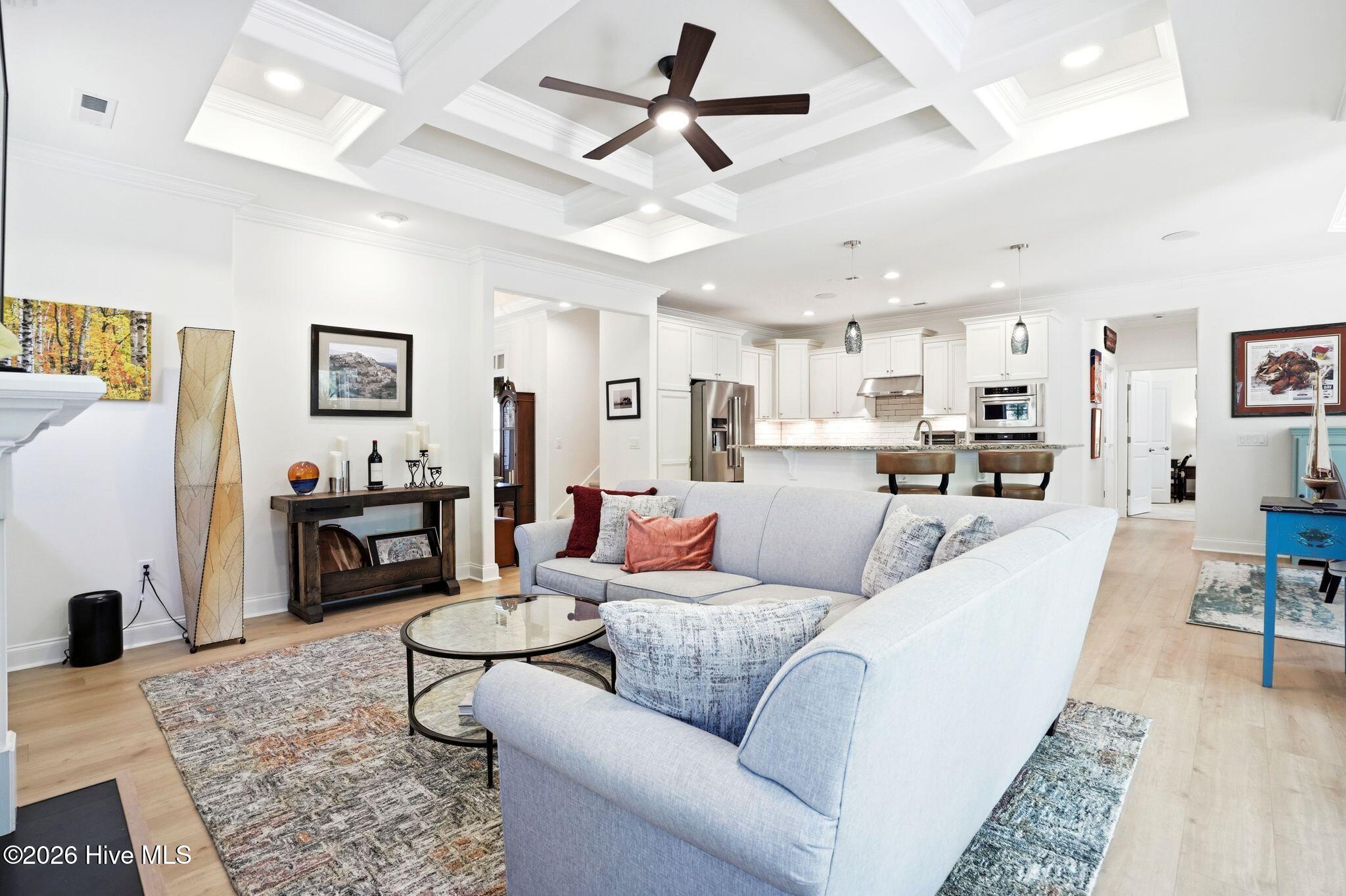 100569004 | Photo 17