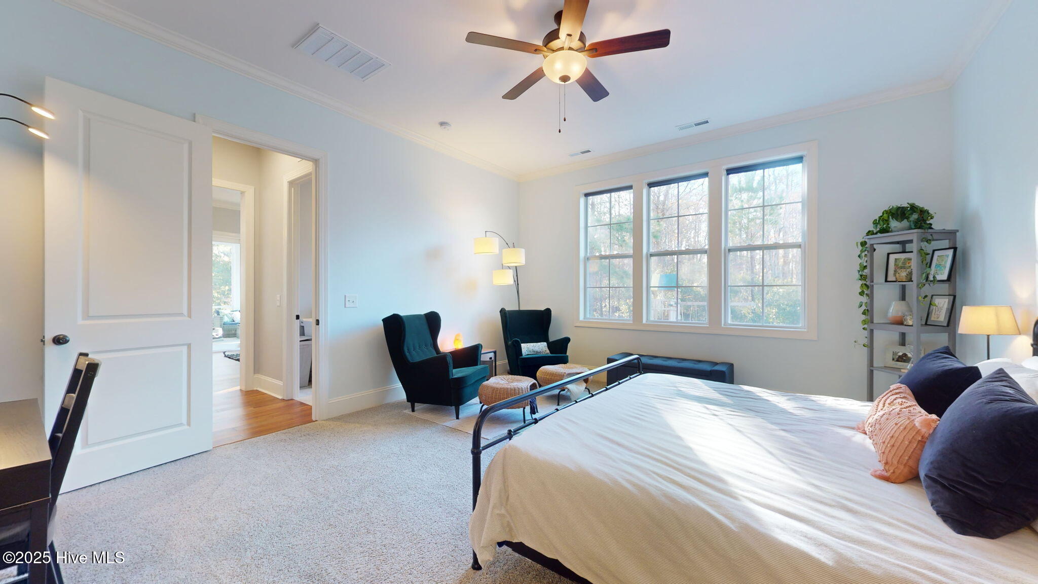 100518593 | Photo 29