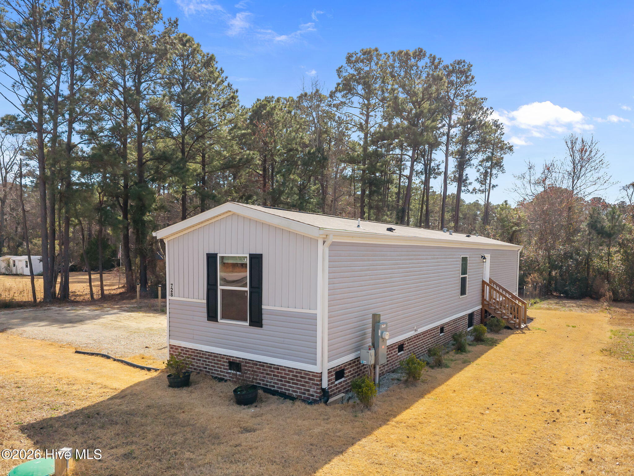 100558826 | Photo 27