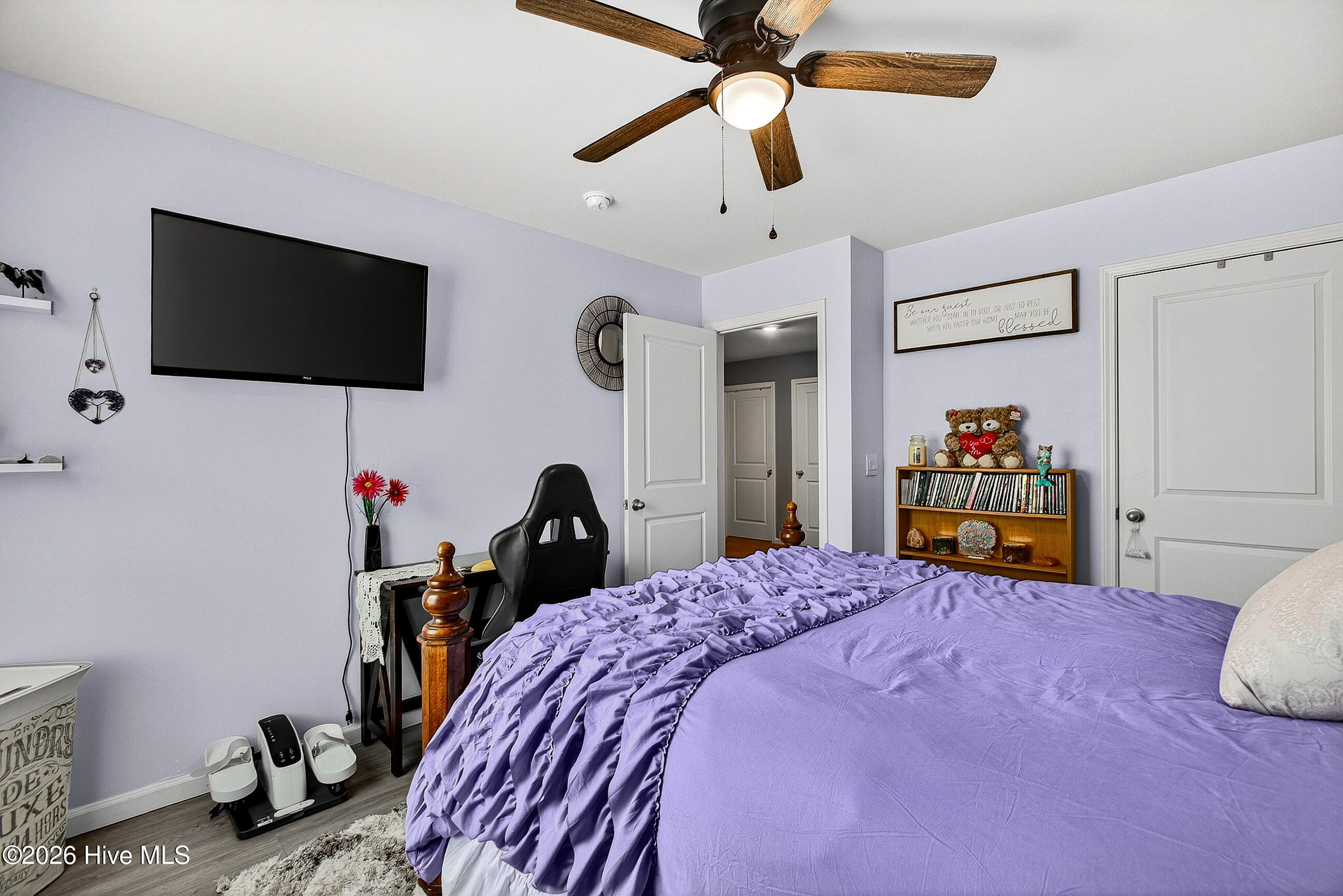 100566530 | Photo 15