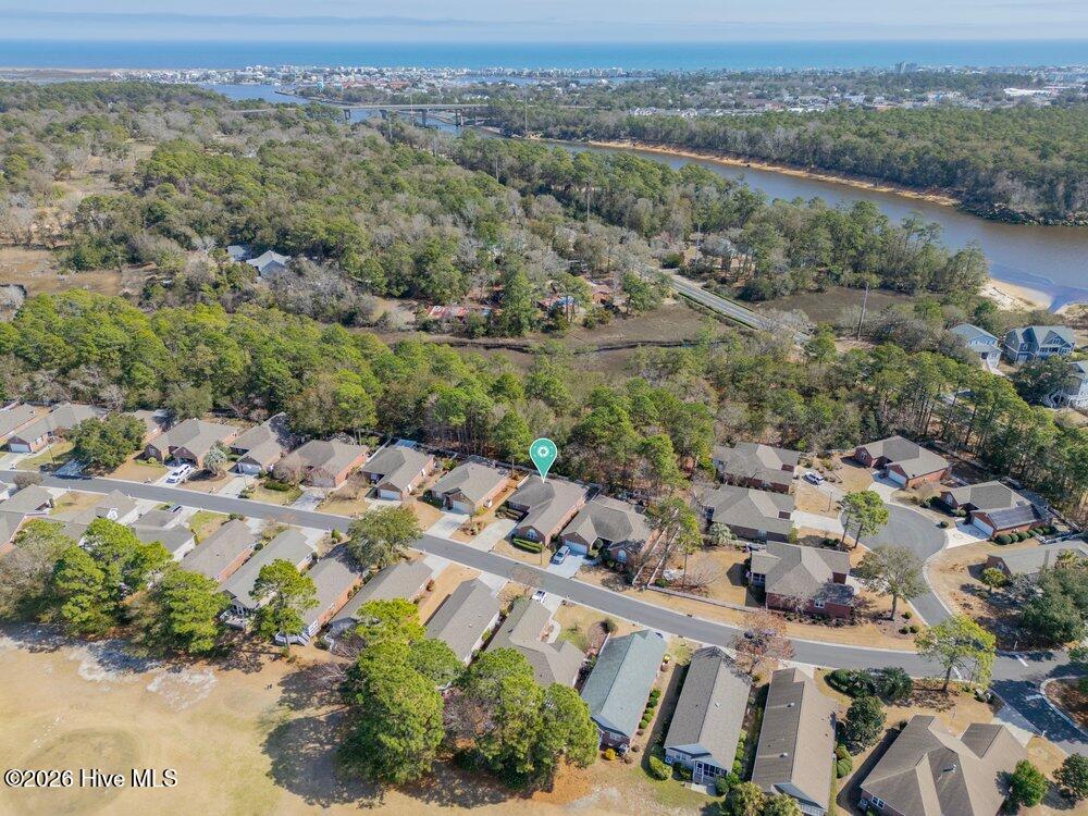 100558144 | Photo 40