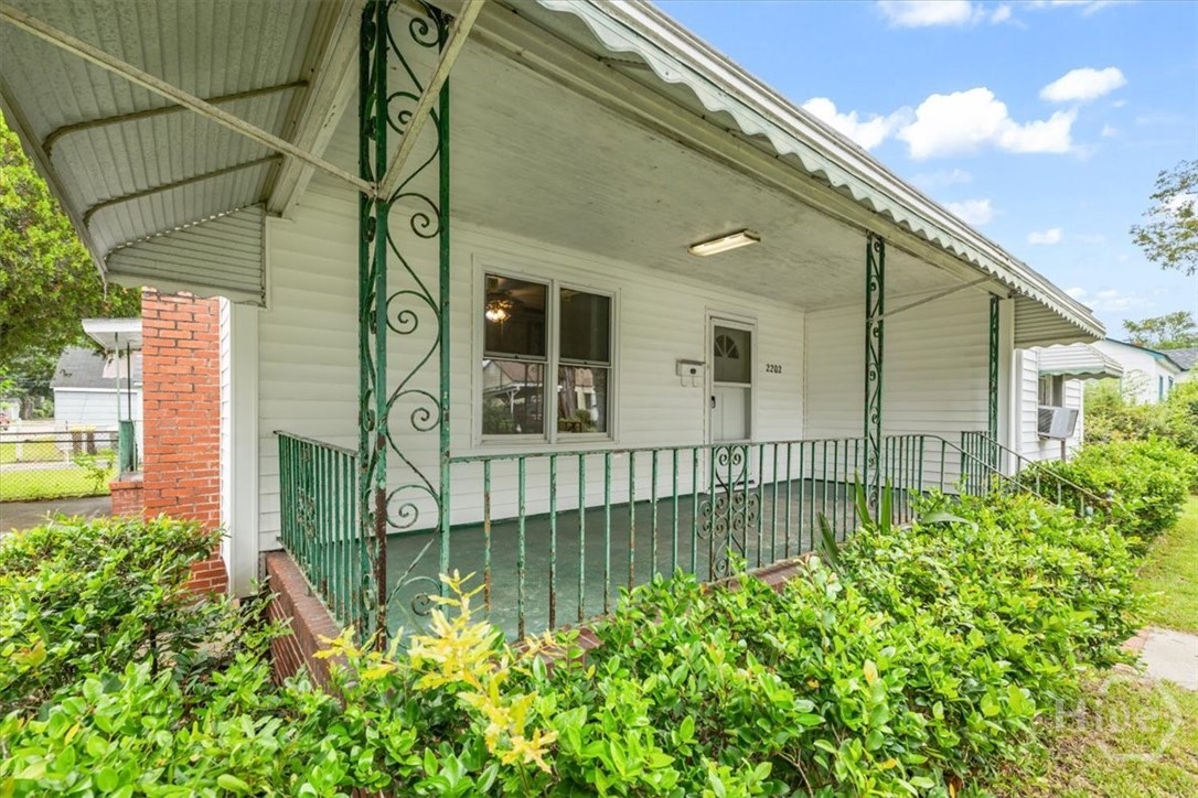 Photo 4 of Single family home for sale at 2202 E 41st Street, Savannah, GA 31404 | MLS# SA365931 | Listing updated on 2026-10-06