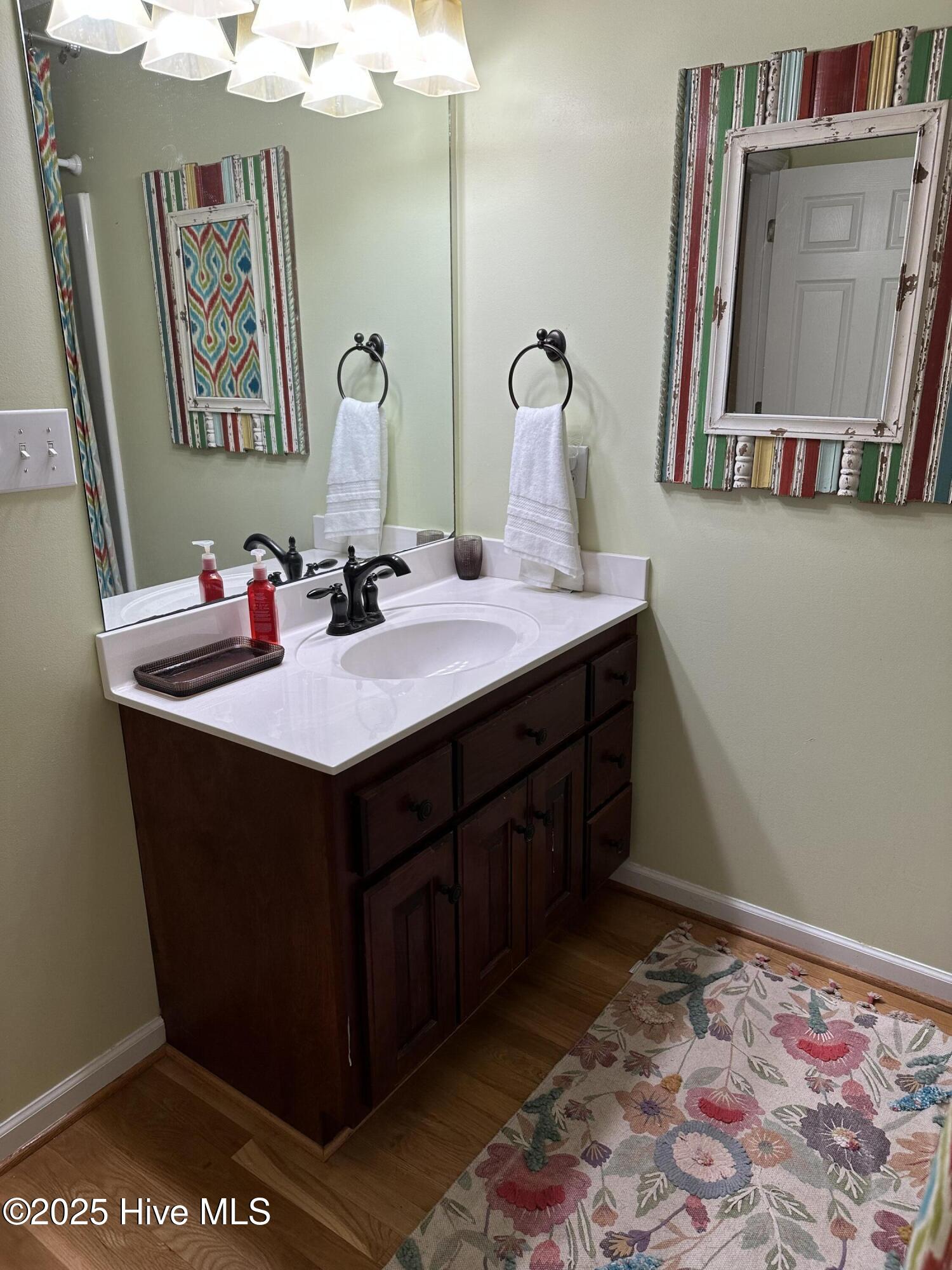 100514130 | Photo 106