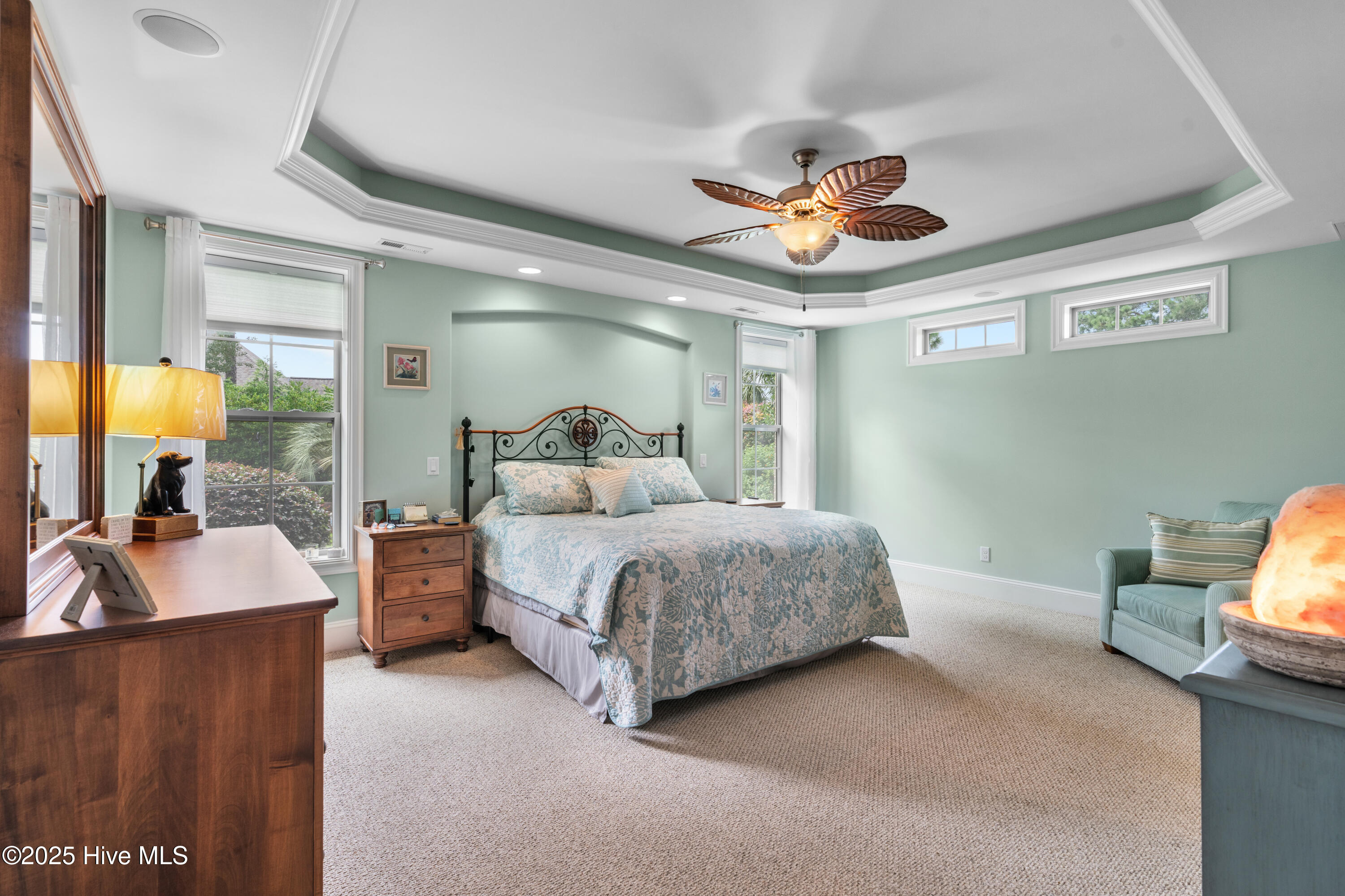 100525197 | Photo 34