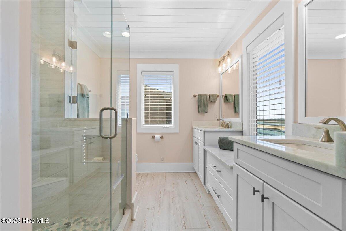 100491372 | Photo 73