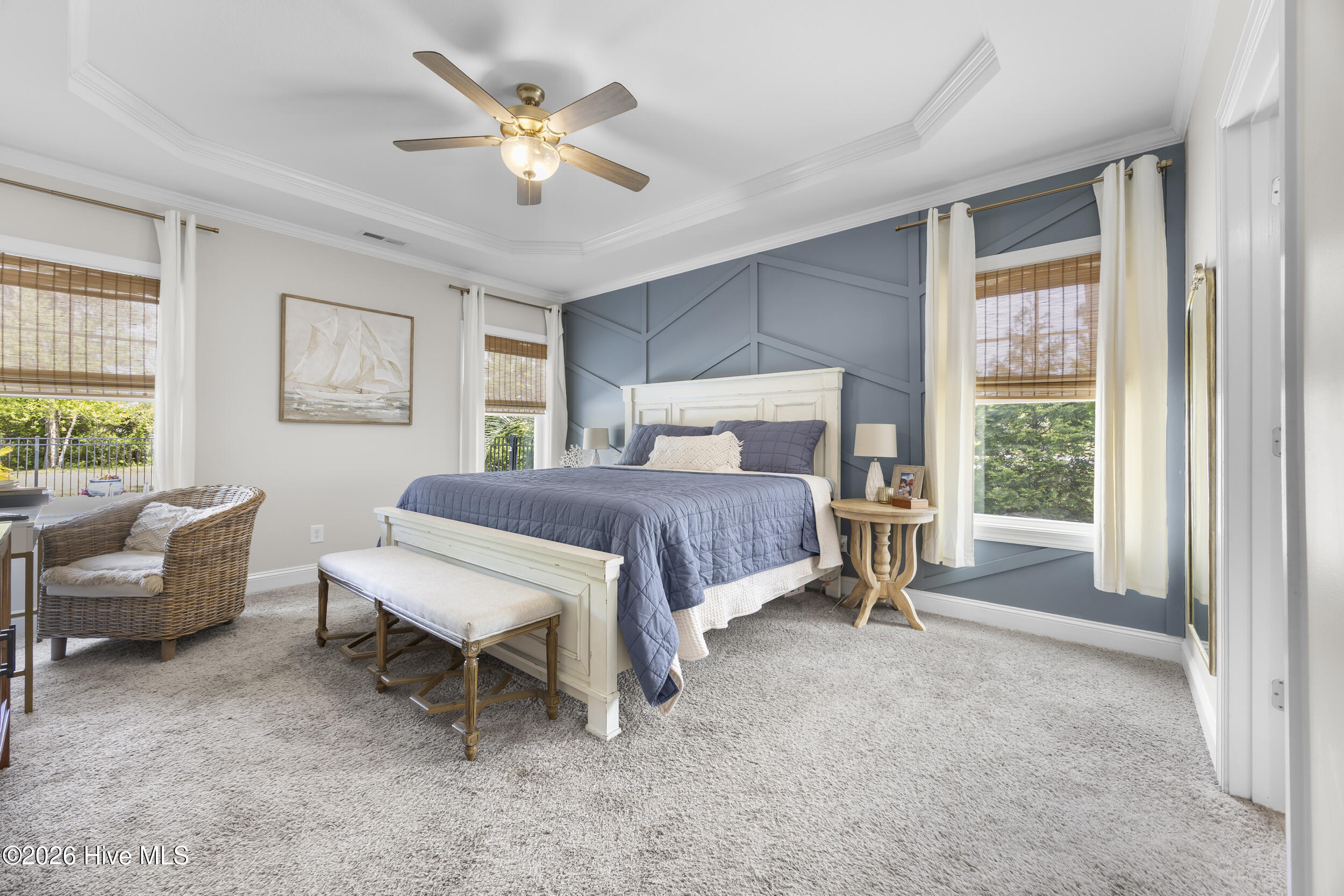 100565893 | Photo 22