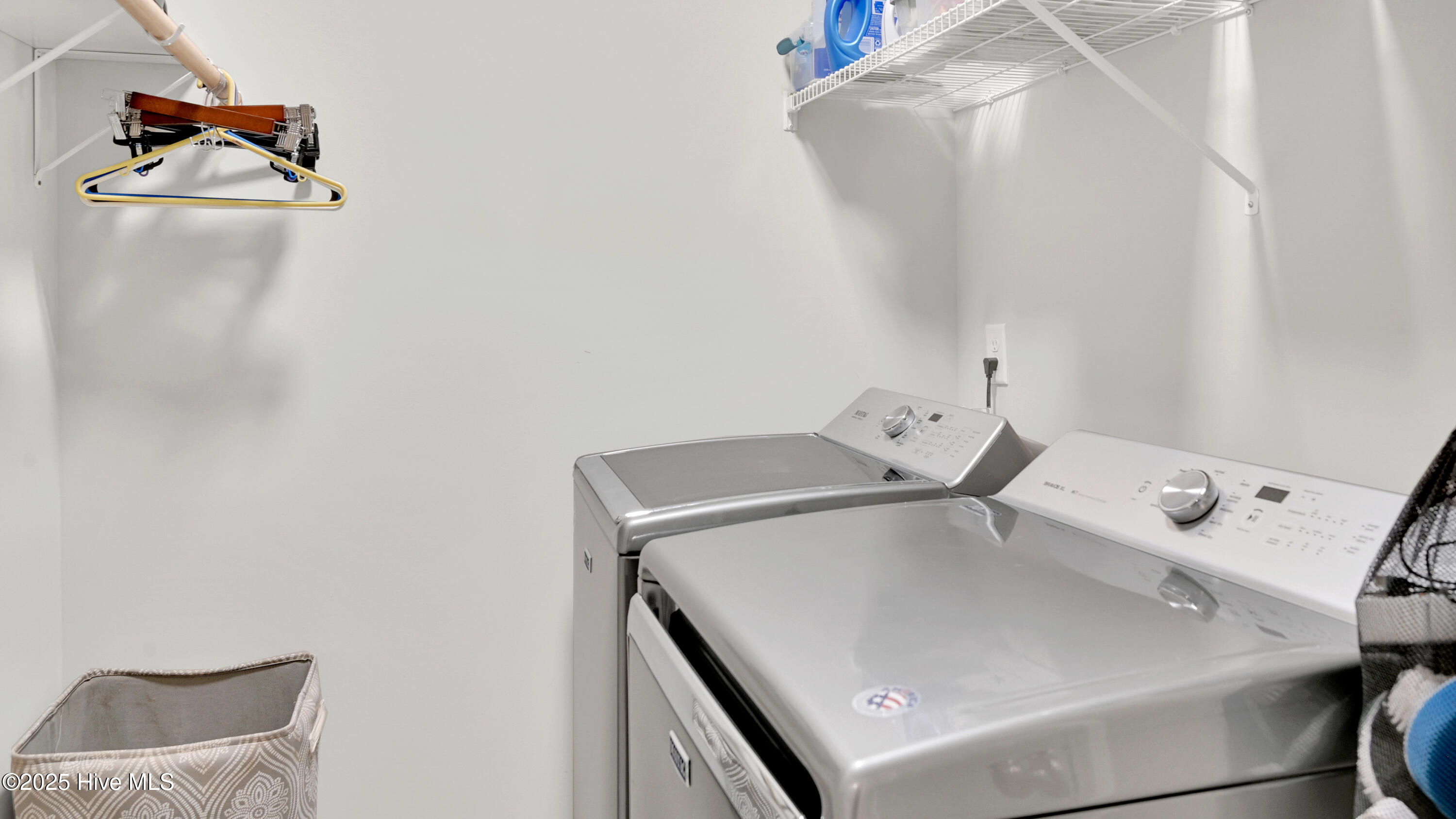 100542865 | Photo 37