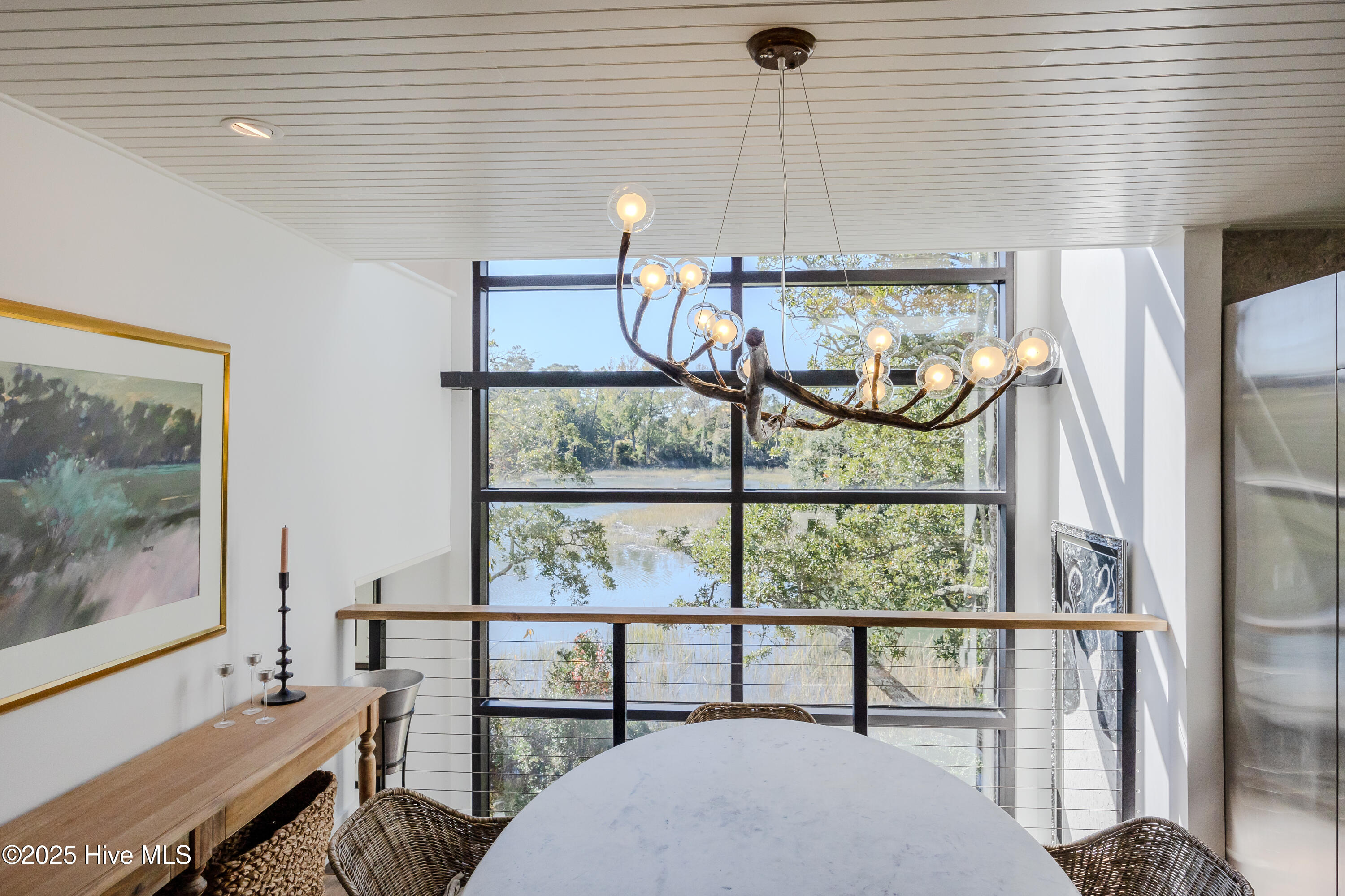 100518193 | Photo 21