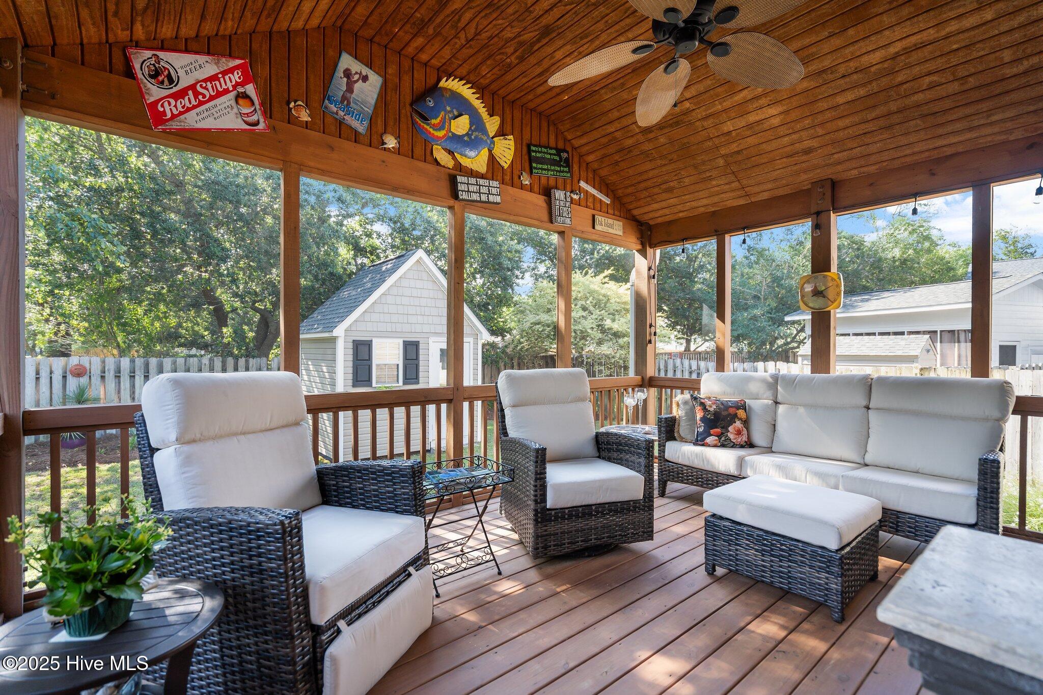 100516795 | Photo 42