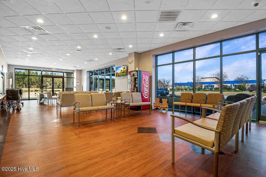 4275 Western Boulevard, Jacksonville, NC, 28546