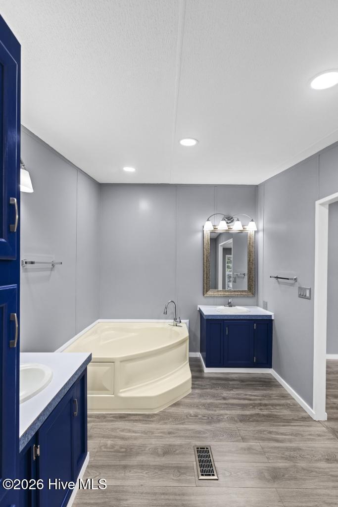 100555089 | Photo 31