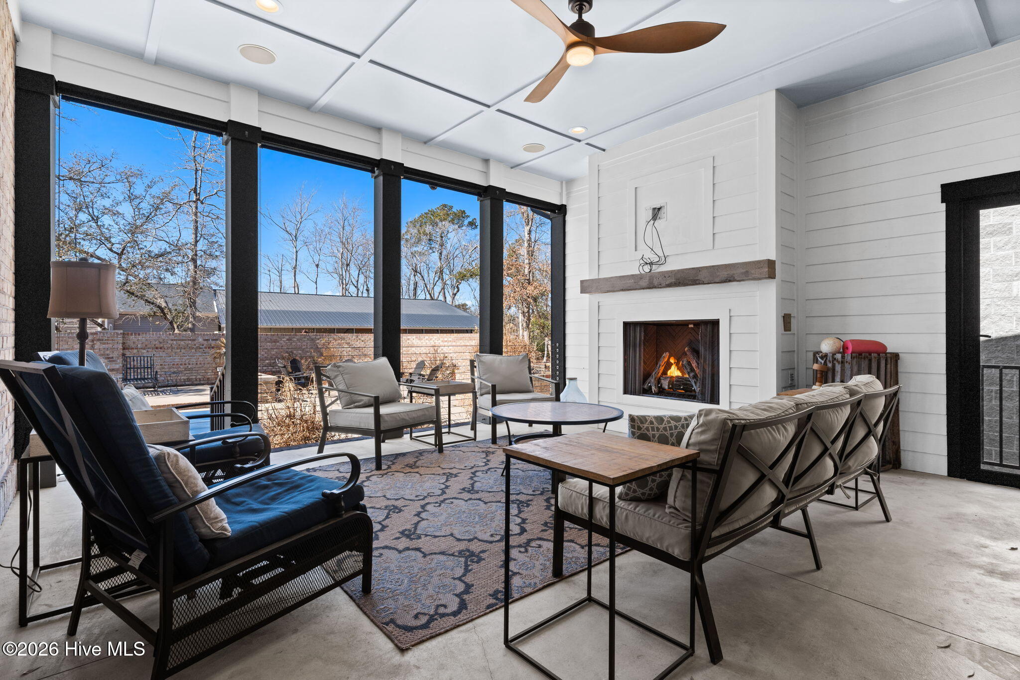 100554419 | Photo 20