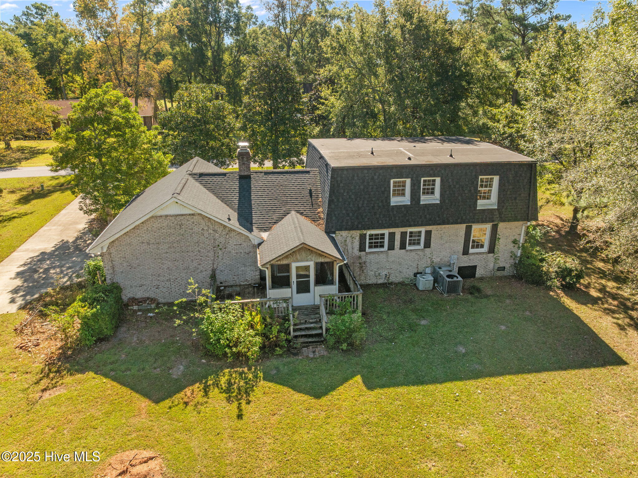 100537375 | Photo 49