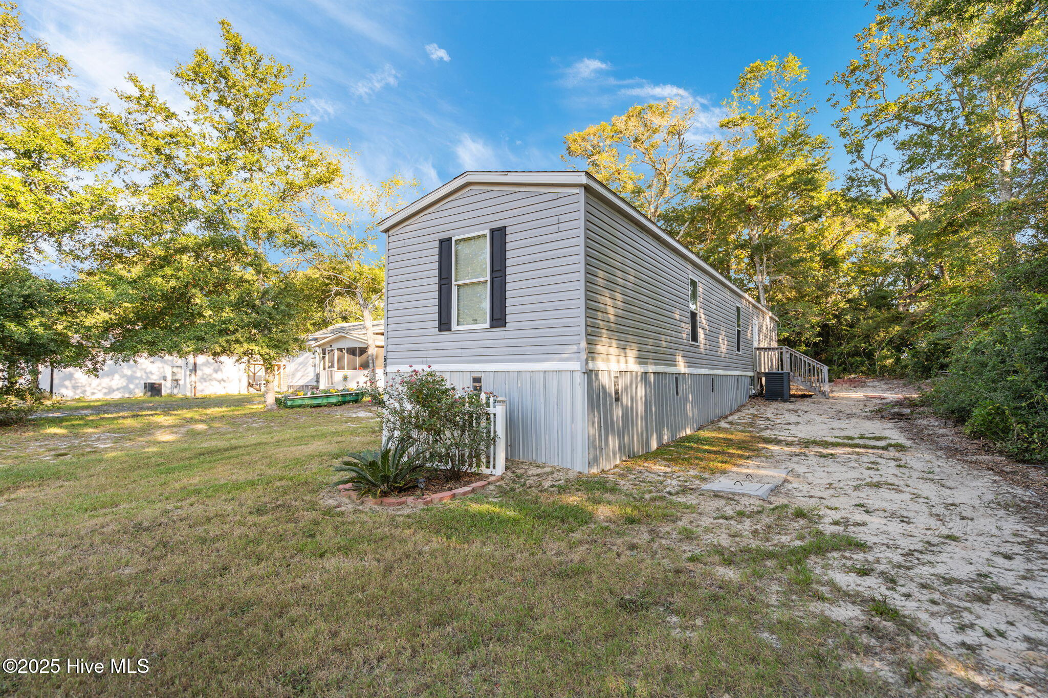 100531228 | Photo 21