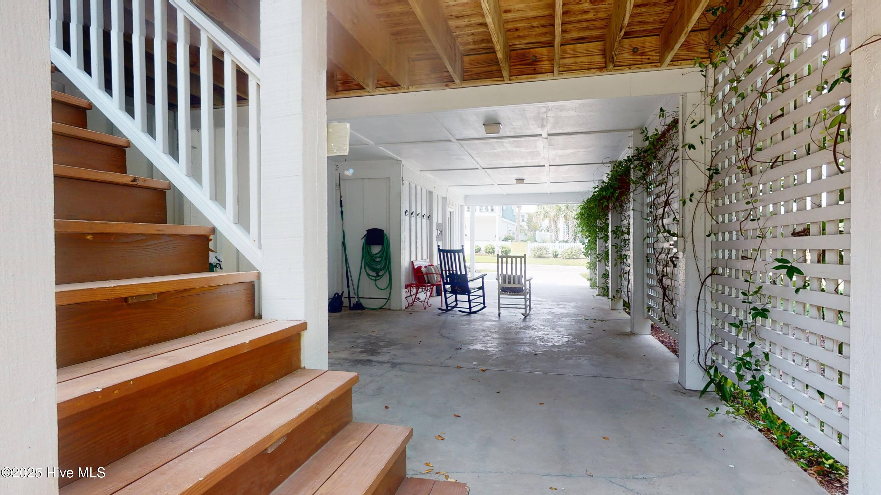 100544157 | Photo 45