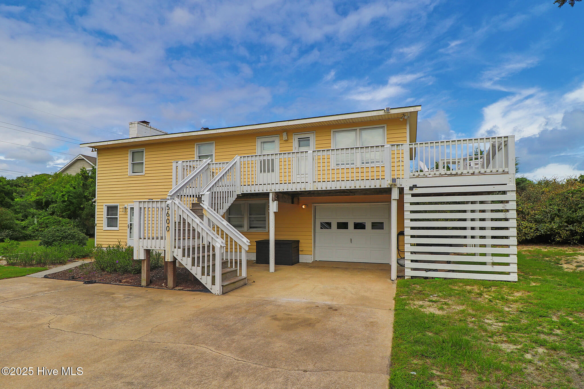 100527418 | Photo 38