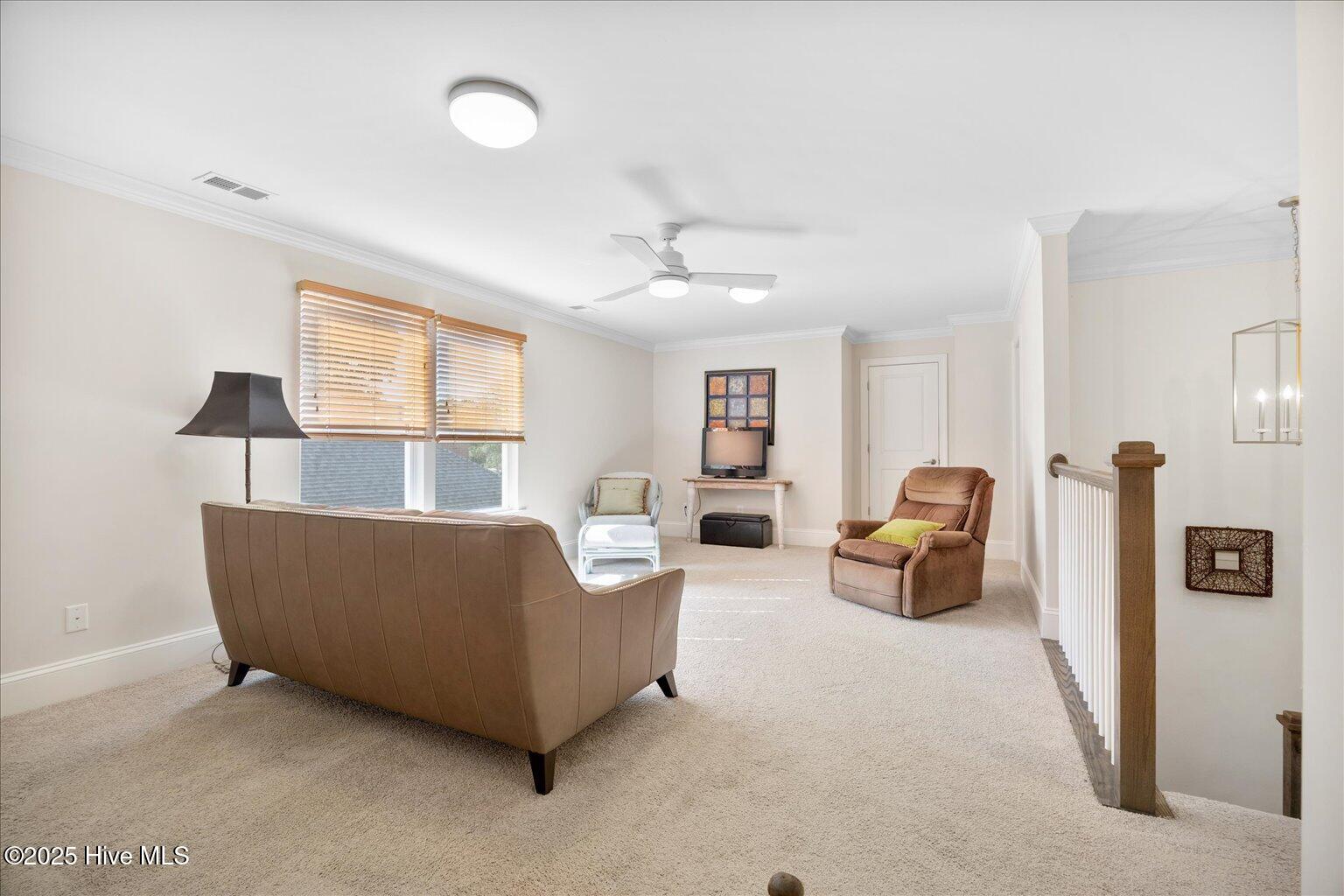 100533104 | Photo 31