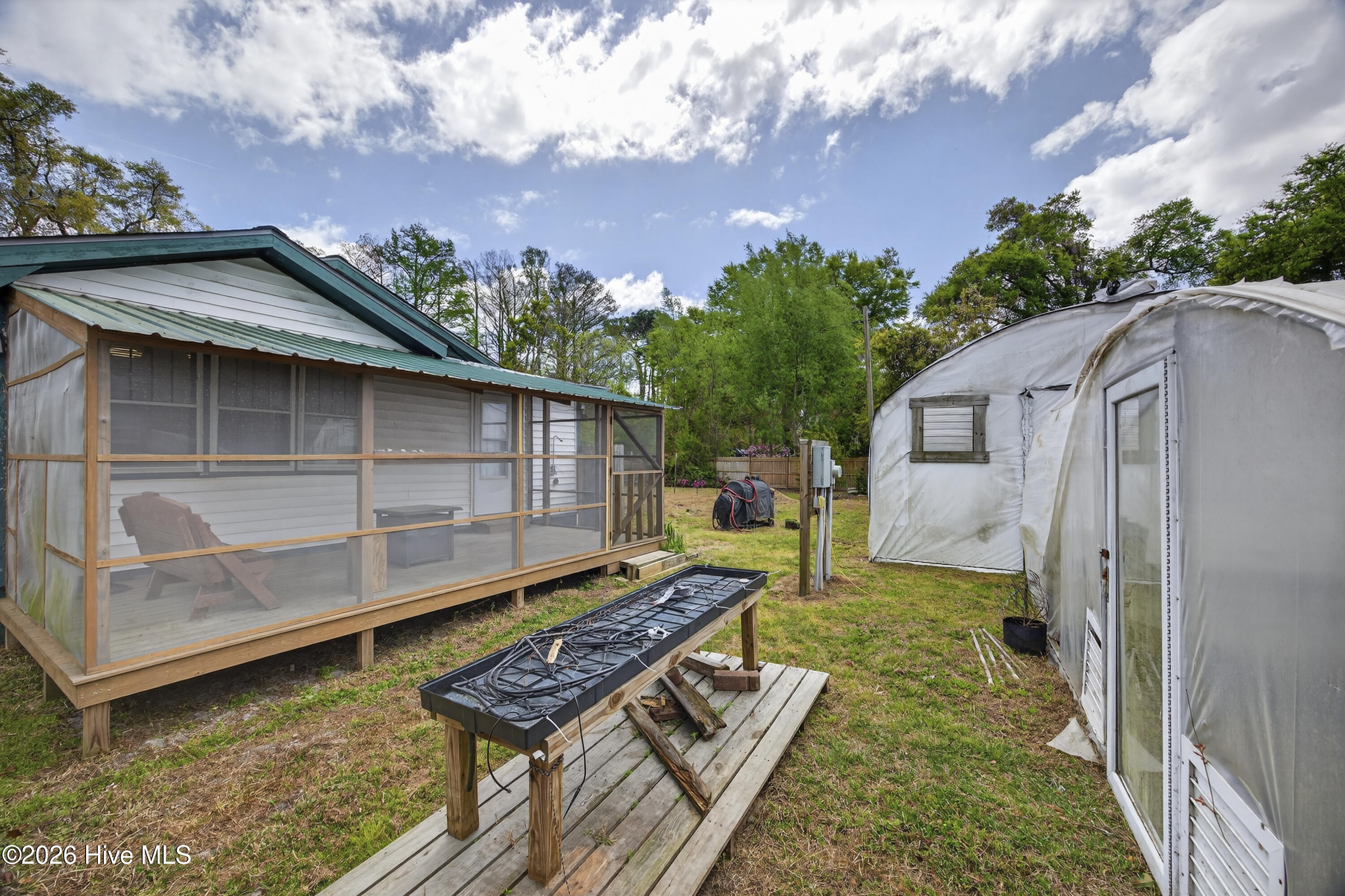 100564526 | Photo 38