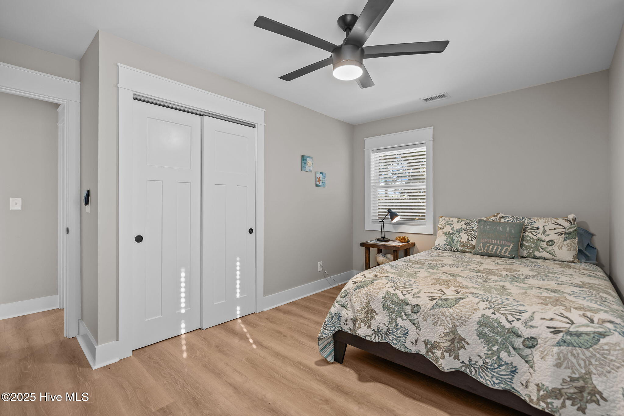 100538027 | Photo 38