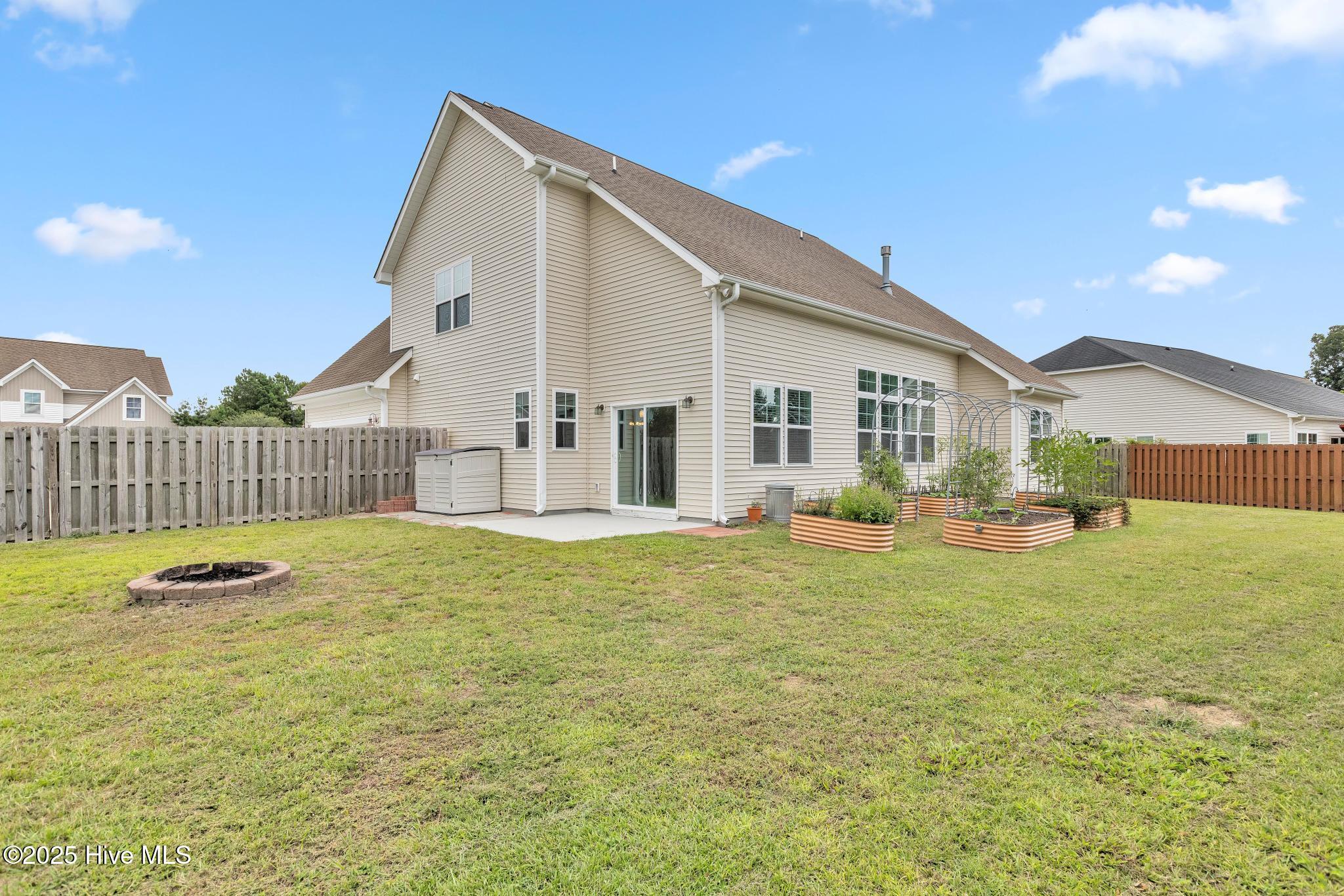 100531239 | Photo 43