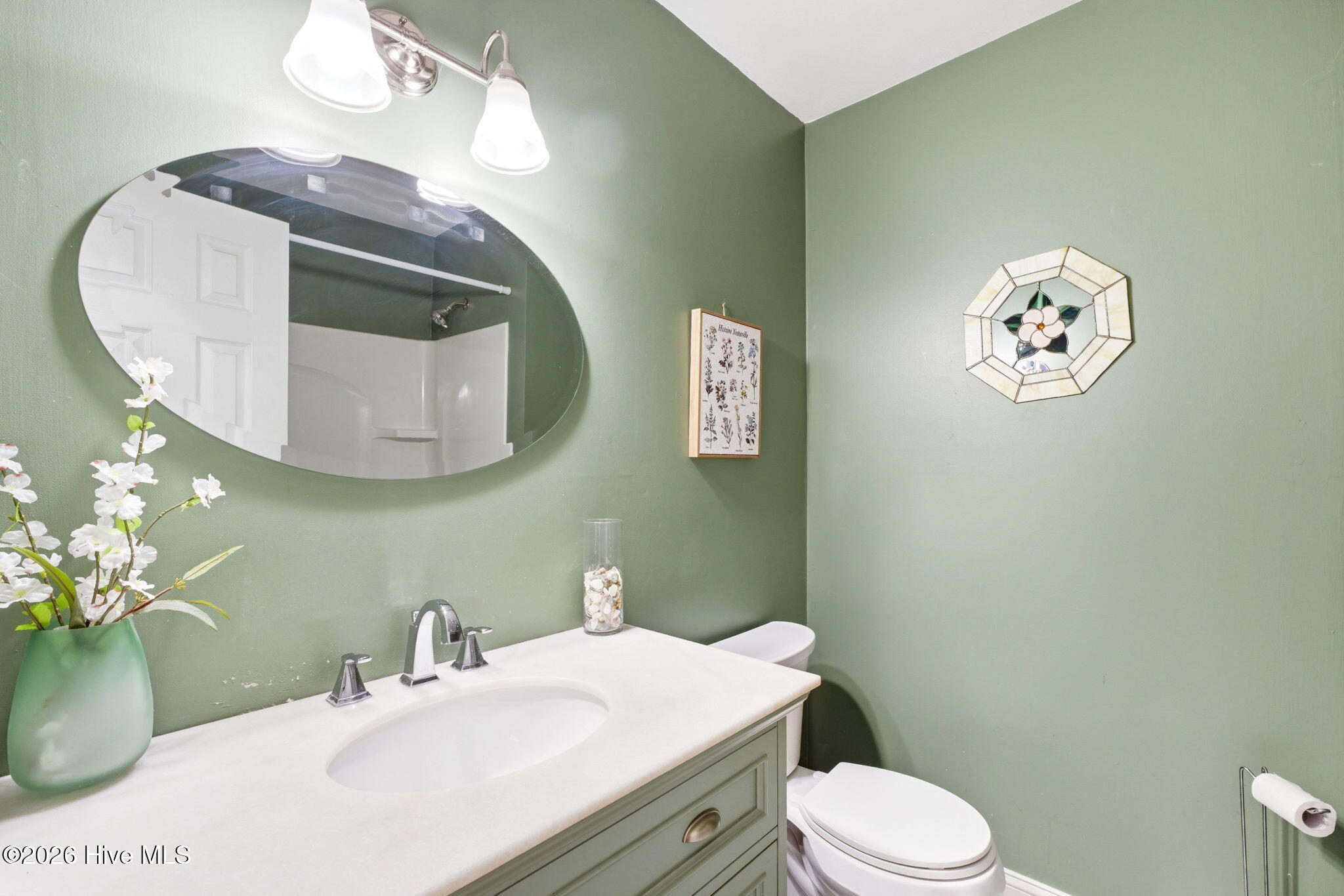 100564618 | Photo 35