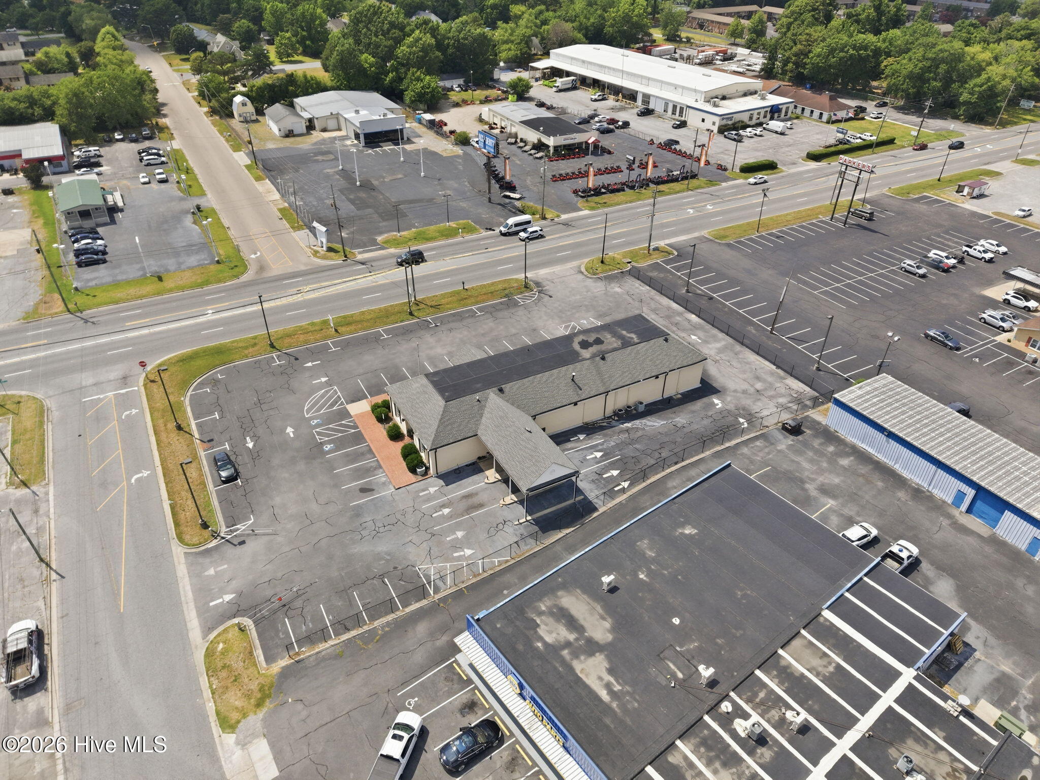 Exterior photo of 3111 S Memorial Drive, Greenville, NC 27834. MLS: 100589714