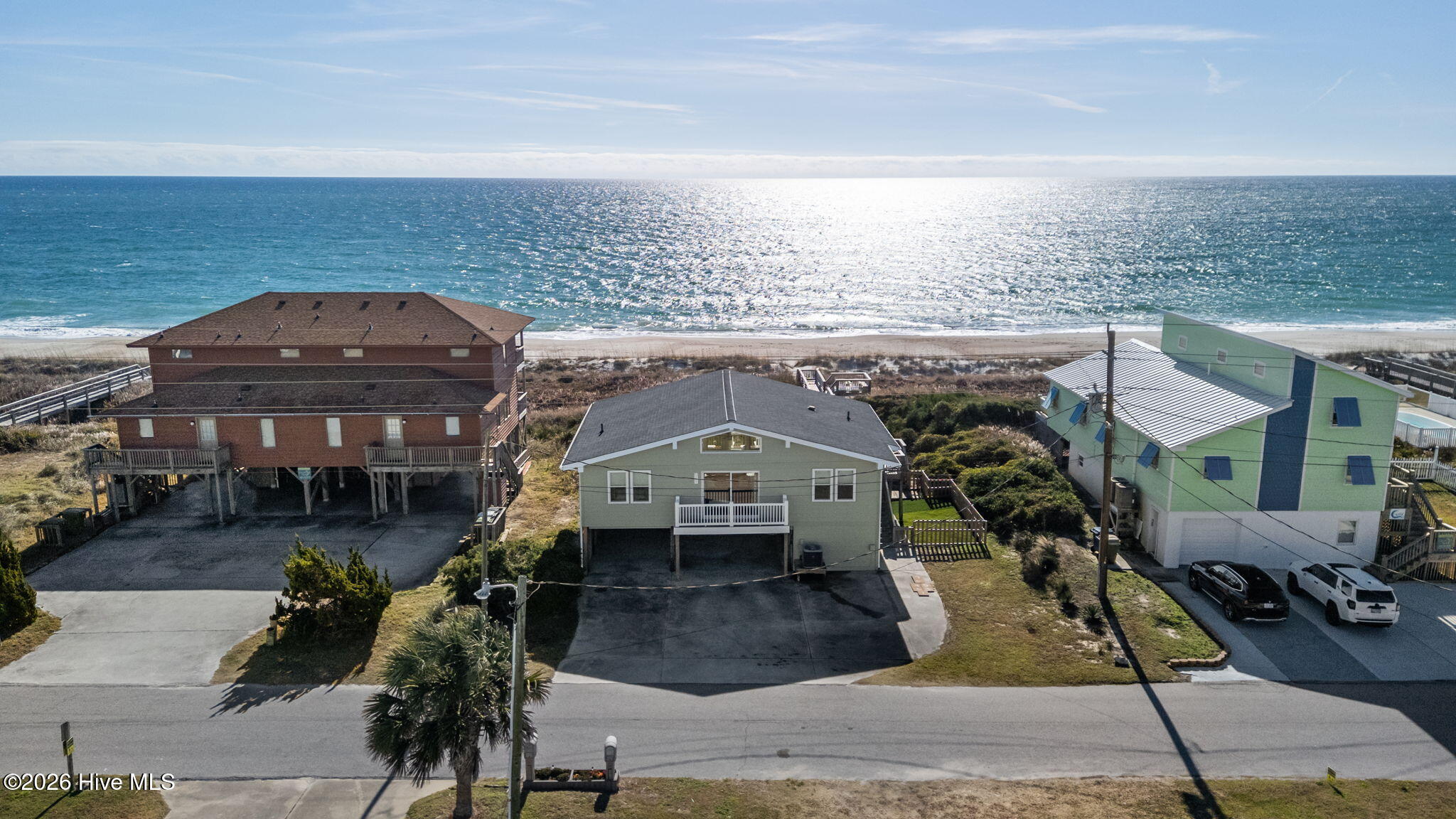 100552483 | Photo 52