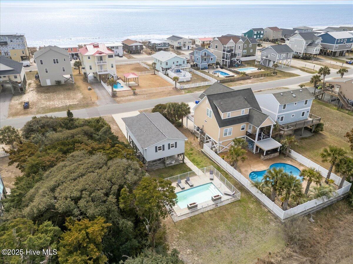 100493245 | Photo 35